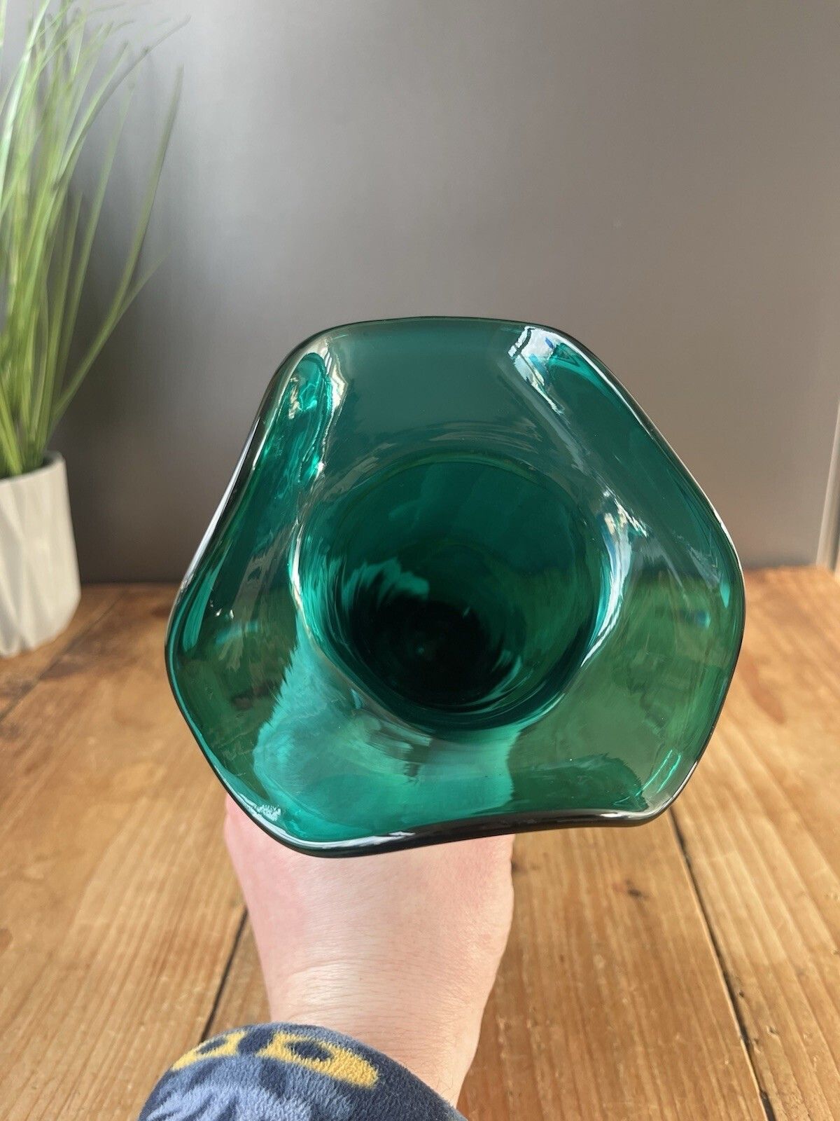 Gorgeous Antique 19th Century C1860 Bristol Green Glass Ruffled Rim Edge Vase photo 75.0