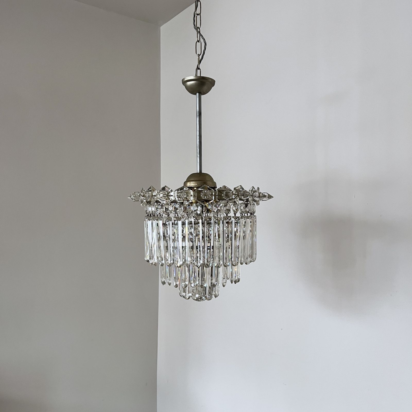 Early 20th Century English Crystal Waterfall Chandelier photo for sale