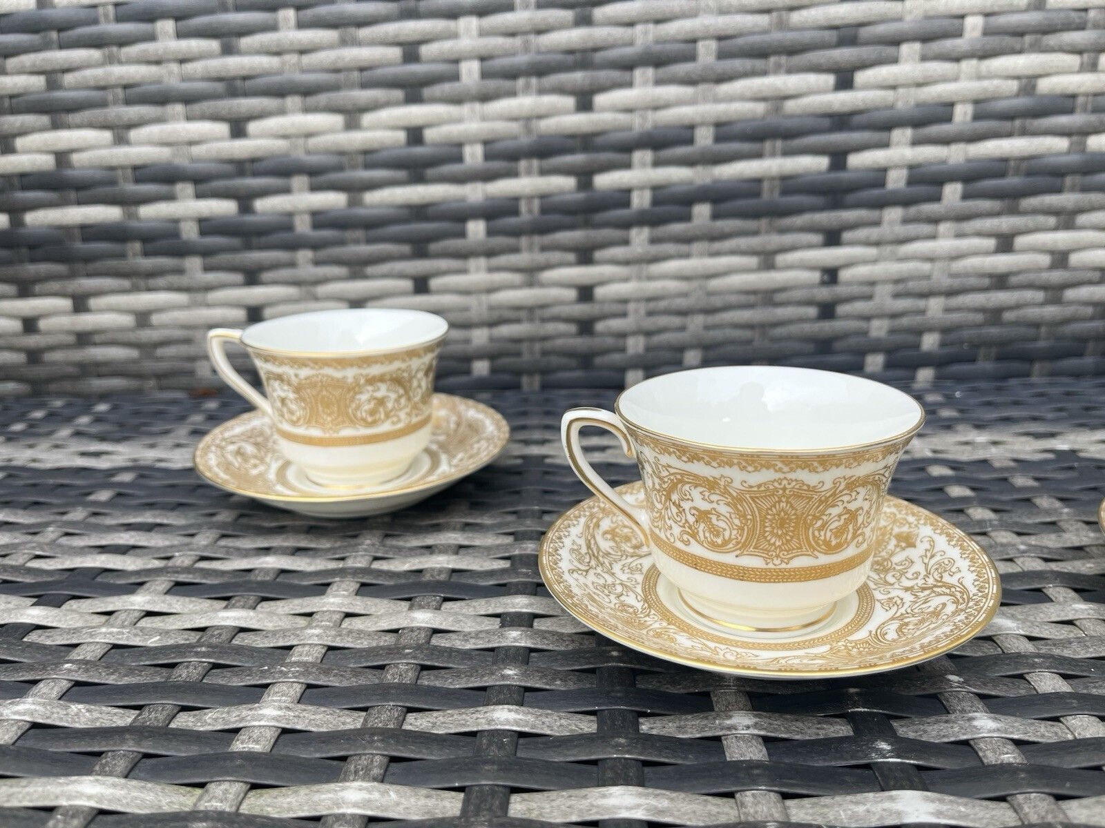 Set Of 4 Vintage Royal Worcester Embassy Pattern Gold Gilt Coffee Cups & Saucers photo furniture