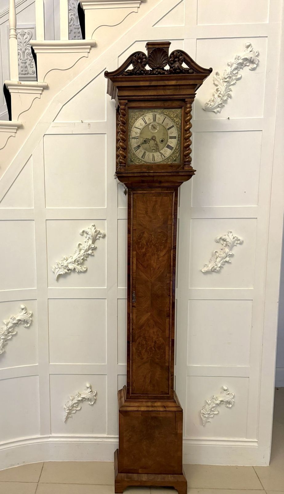 photo vinterior Antique 17th Century English Burr Walnut Longcase Clock By Edin Burgis Of London