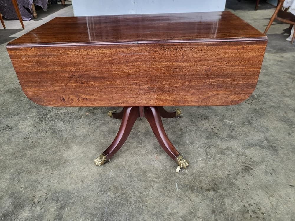 photo furniture Antique Victorian Pedestal Drop Leaf Quad Base Table Seat 6