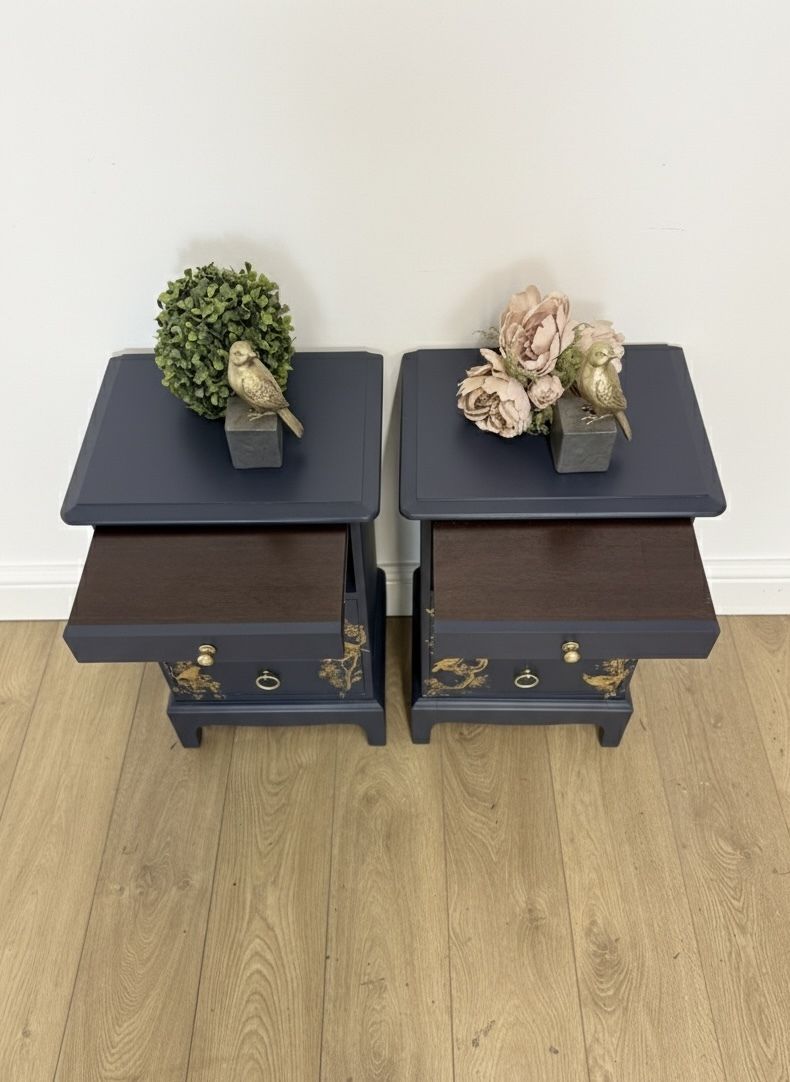 Rare Refinished Stag Minstrel Tea Tray Bedside Tables In Navy Blue With Gold Floral Bird Design, Nightstands, Vintage photo vintage