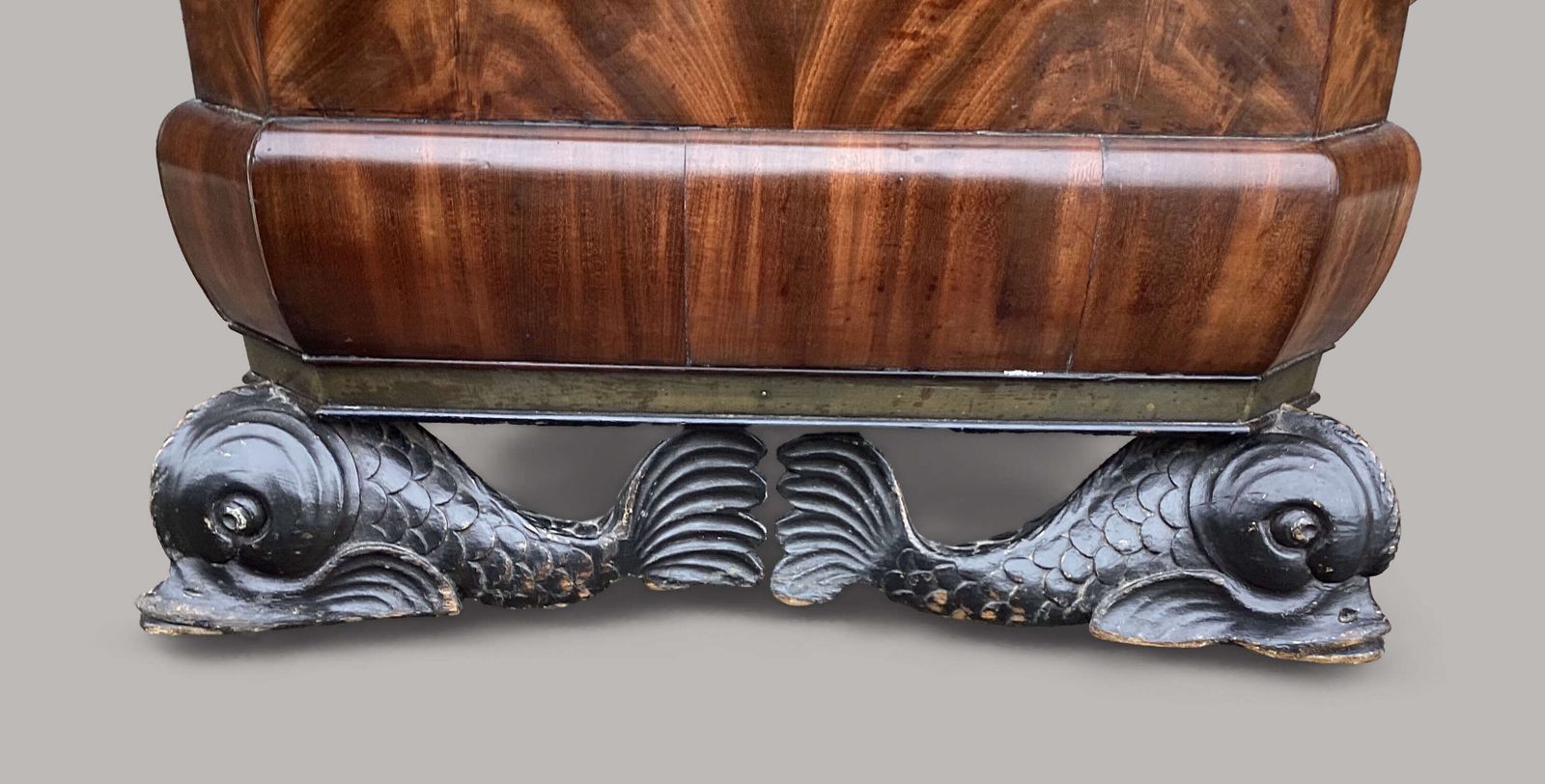 Magnificent Regency Mahogany Sarcophagus Form Wine Cooler / Cellarette photo for sale