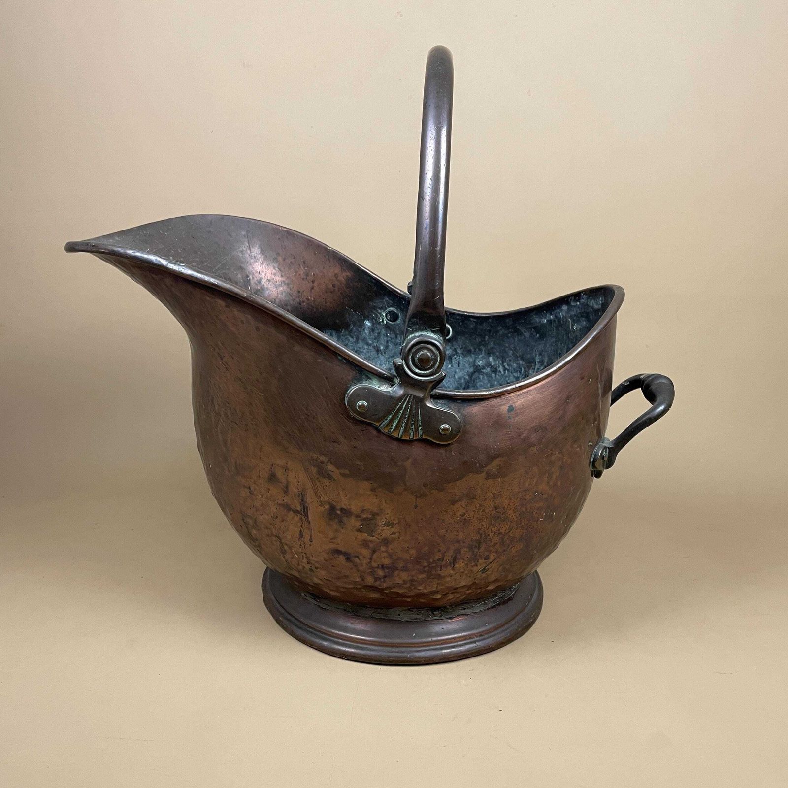 Antique Metal Copper Coal Bucket Handle Fireside Fire Side Scuttle Helmet Farmhouse Cottage Vintage Fireplace Logs Brush Tool Art Nouveau photo Home Fixtures
