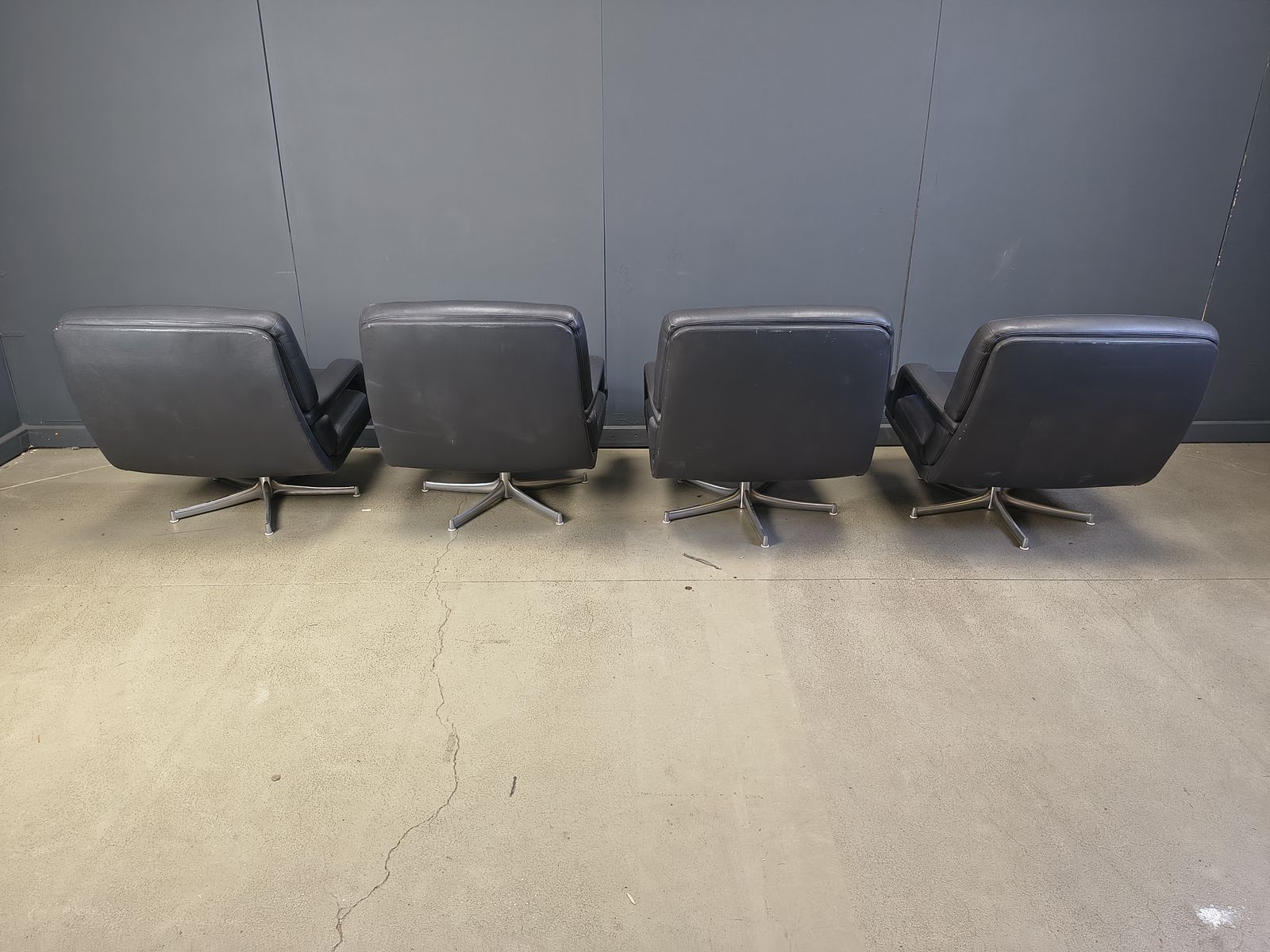 Set Of 4 Swivel Chairs By Bernd Munzebrock For Walter Knoll, 1970s photo vinterior