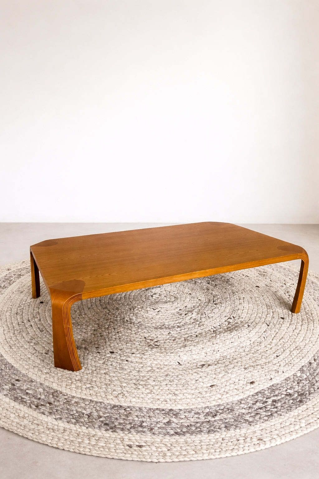Tendo Mokko “Zataku” Japanese Modern Low Coffee Table 1970s photo furniture