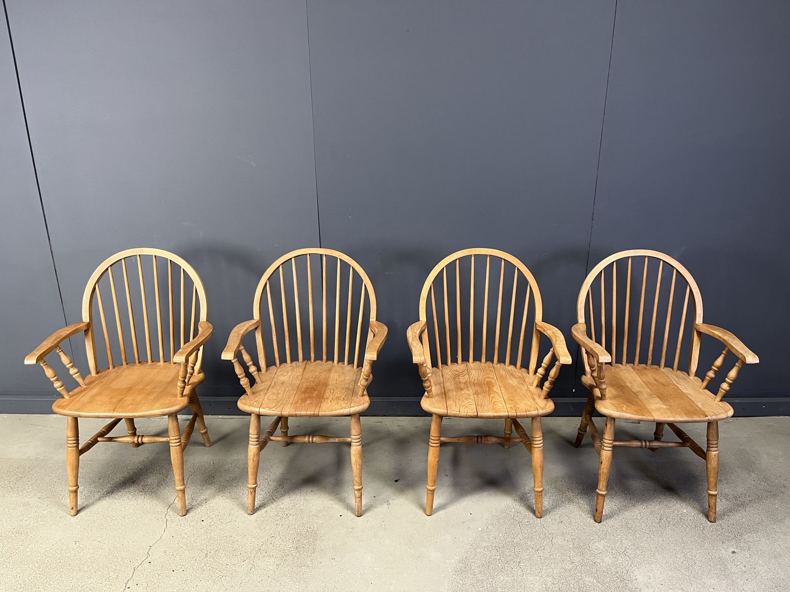 Beautiful English Windsor Style Dining Chairs, Set Of 4 photo for sale