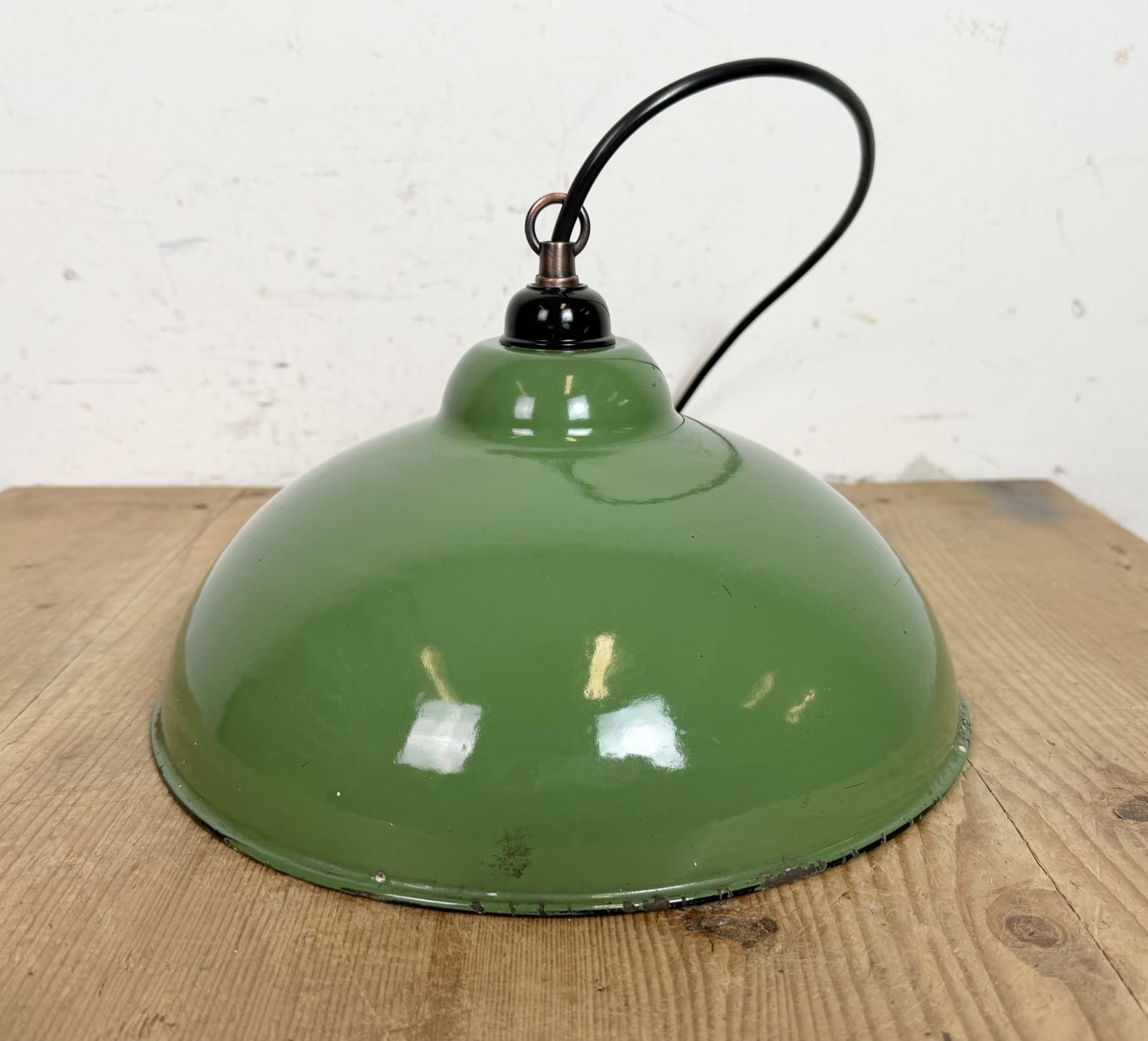 photo furniture Industrial Green Enamel Factory Pendant Lamp, 1960s, 2x