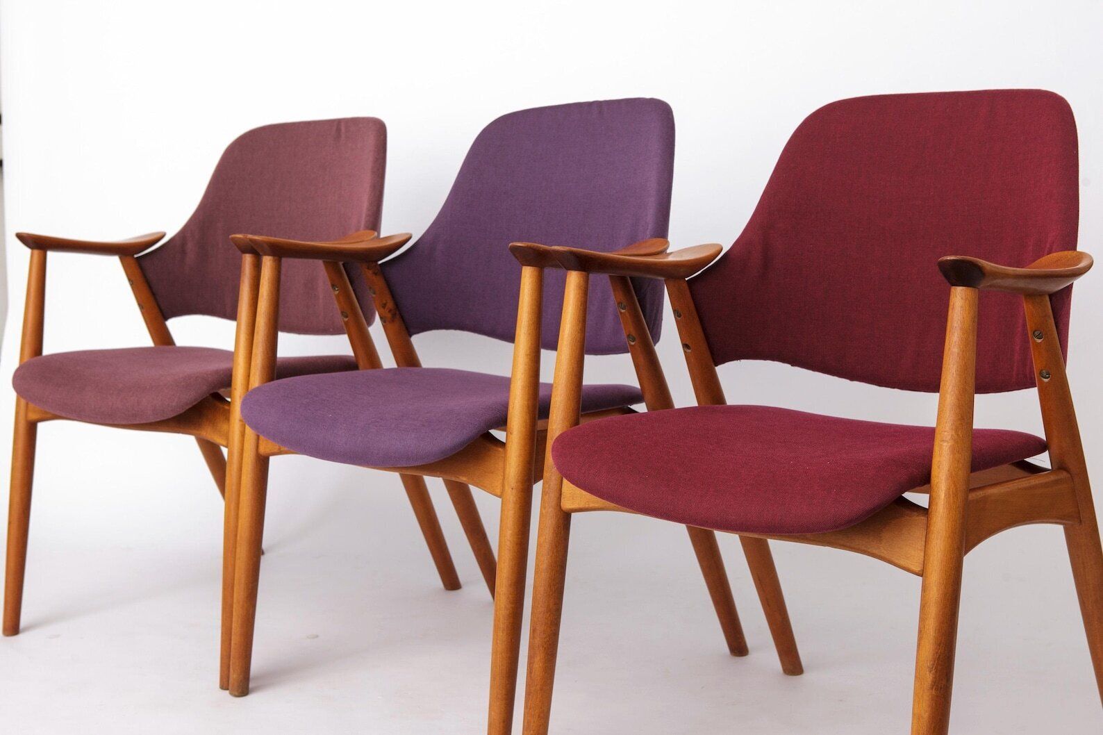 Vintage Lounge Stoelen, Set Van 4 – Duitsland, Ca. Jaren 1960, Beukenhout, Opnieuw Bekleed, Mid Century Woonkamerstoelen photo buy