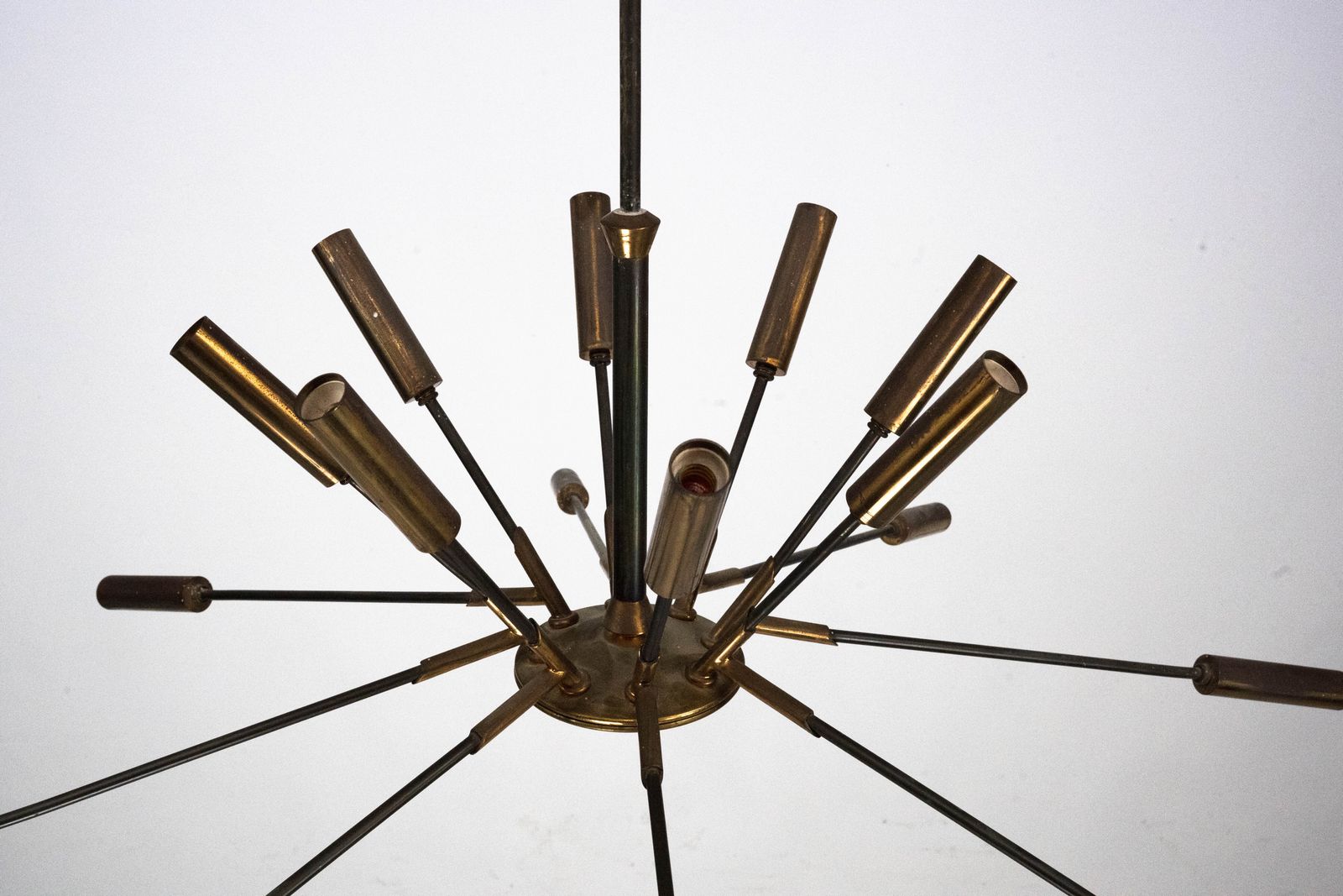 Rare Stilnovo 16 Arm Brass Sputnik Chandelier – 92 Cm Diameter – Italy, 1950s photo vinterior