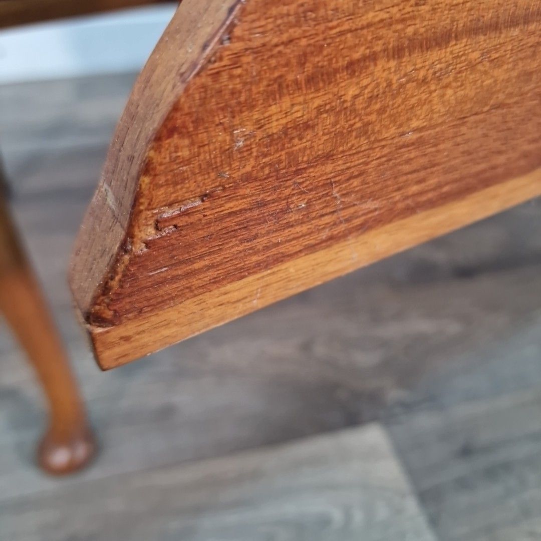 photo vinterior Vintage Wooden Coffee Table With Drawer – Queen Anne Legs – Oak Wood Retro Side