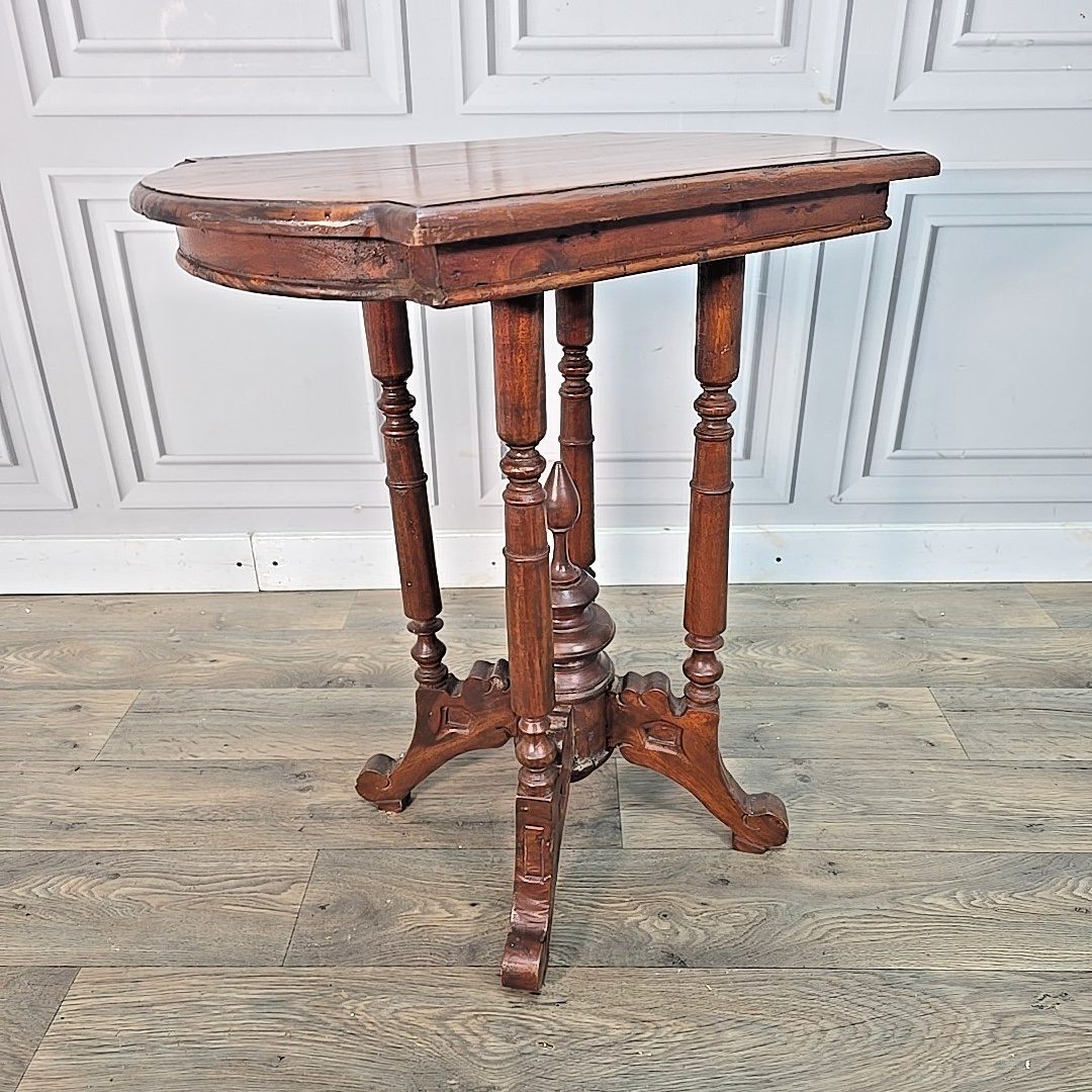 Antique Mahogany Side Table – Hall Lamp Turned Legs & Finial Base – Victorian