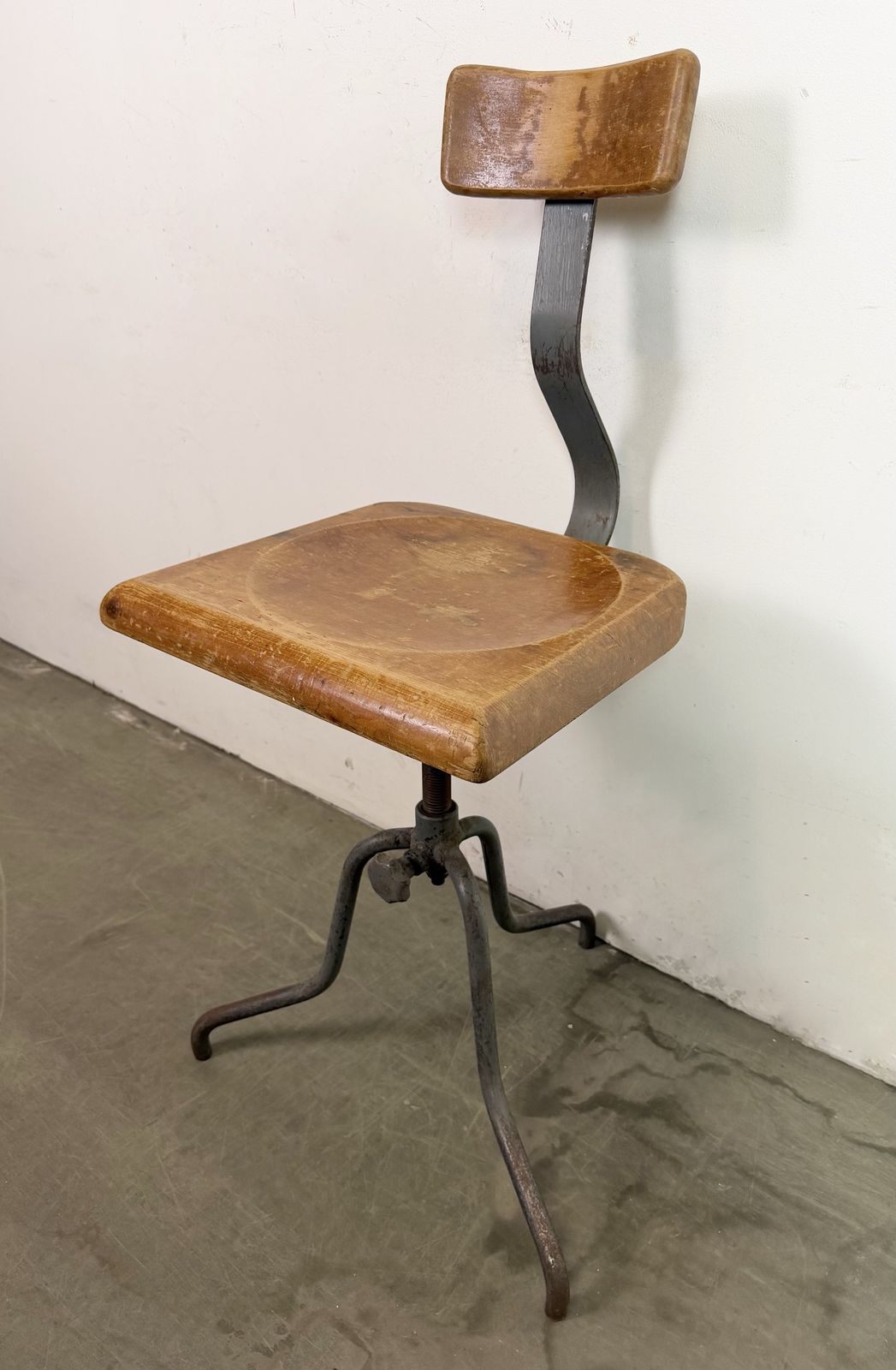 Industrial Factory Swivel Chair, 1950s photo buy