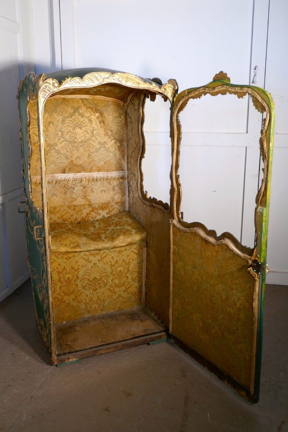 19th Century Italian Sedan Chair photo 6540.0