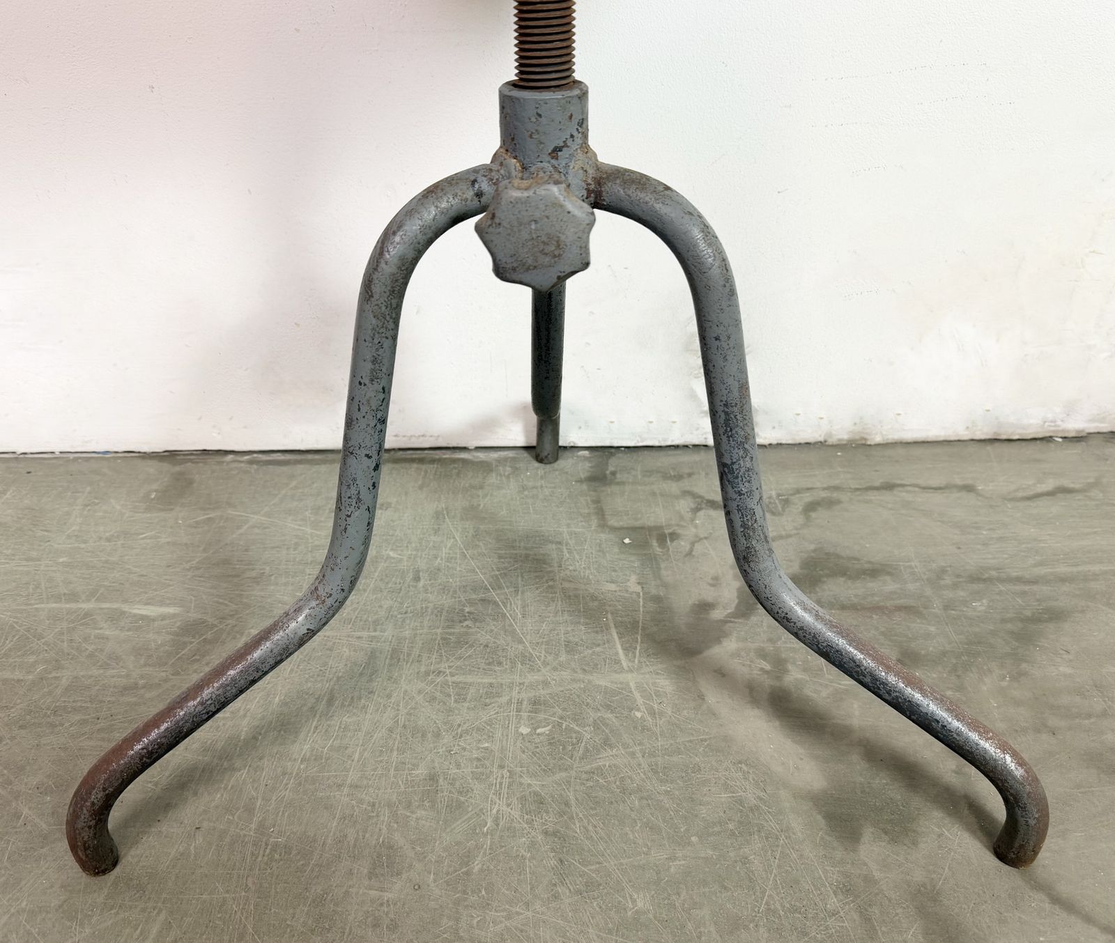 photo vinterior Industrial Factory Swivel Chair, 1950s