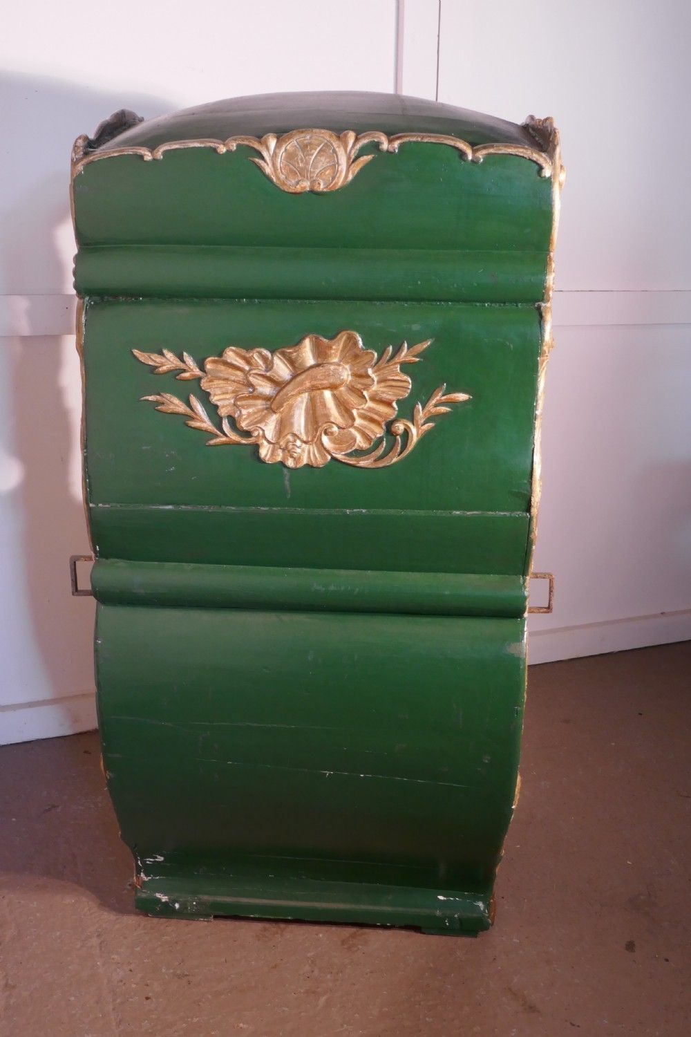 photo for sale 19th Century Italian Sedan Chair