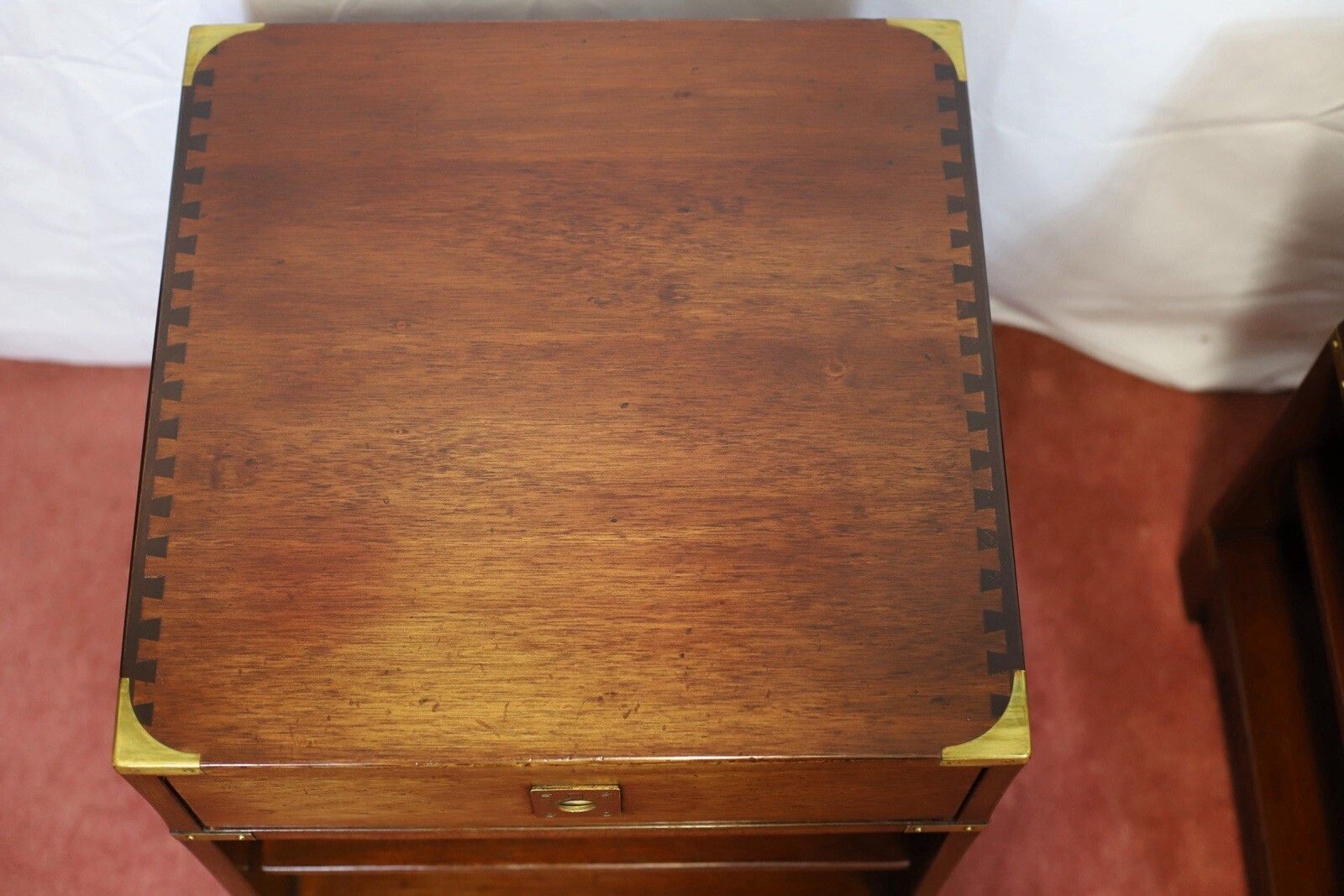 photo vintage Kennedy Of Ipswich For Harrods Stunning Set Of Two Military Campaign Nightstand