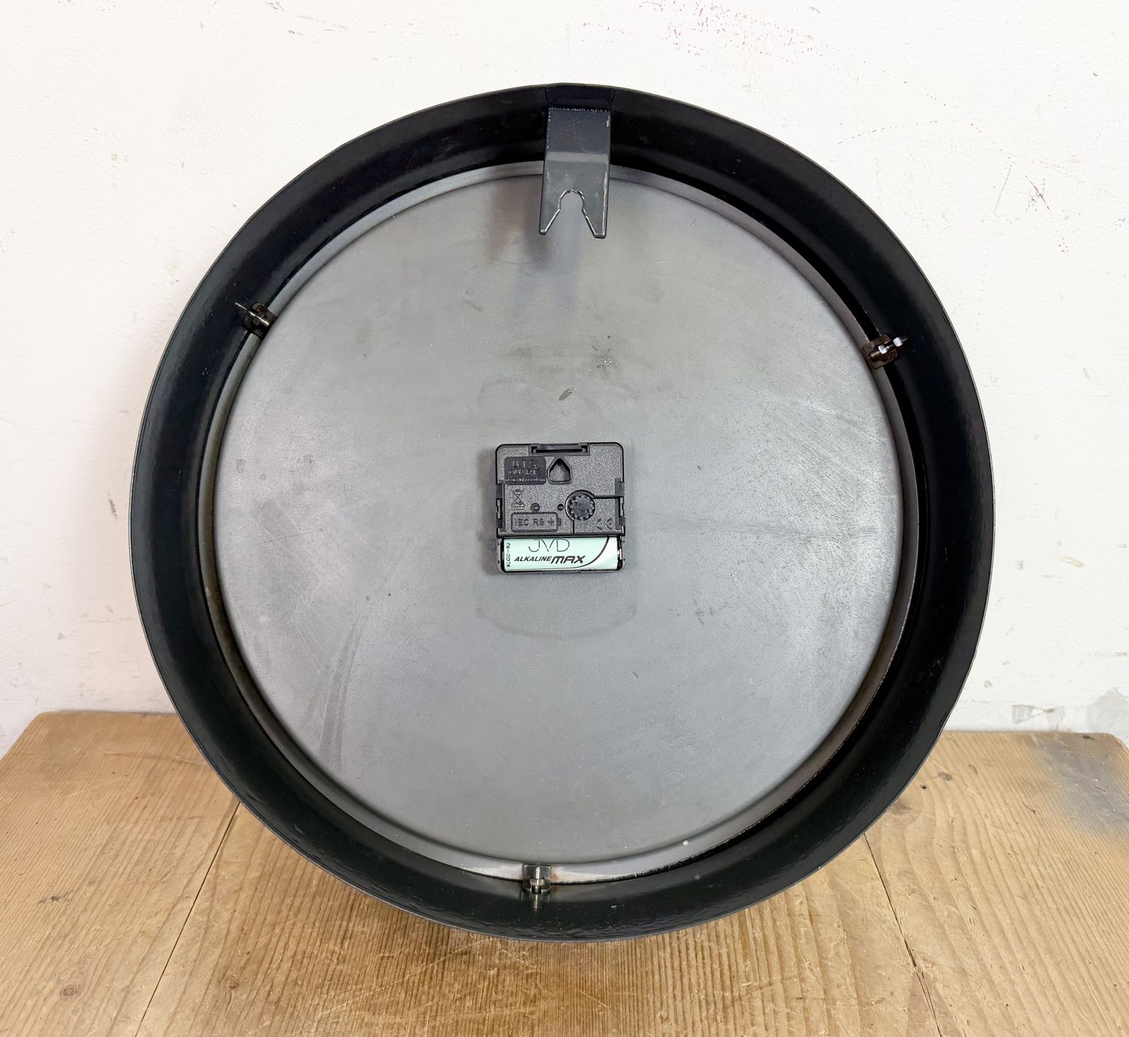 photo vintage Dark Grey Industrial Factory Wall Clock From Pragotron, 1960s