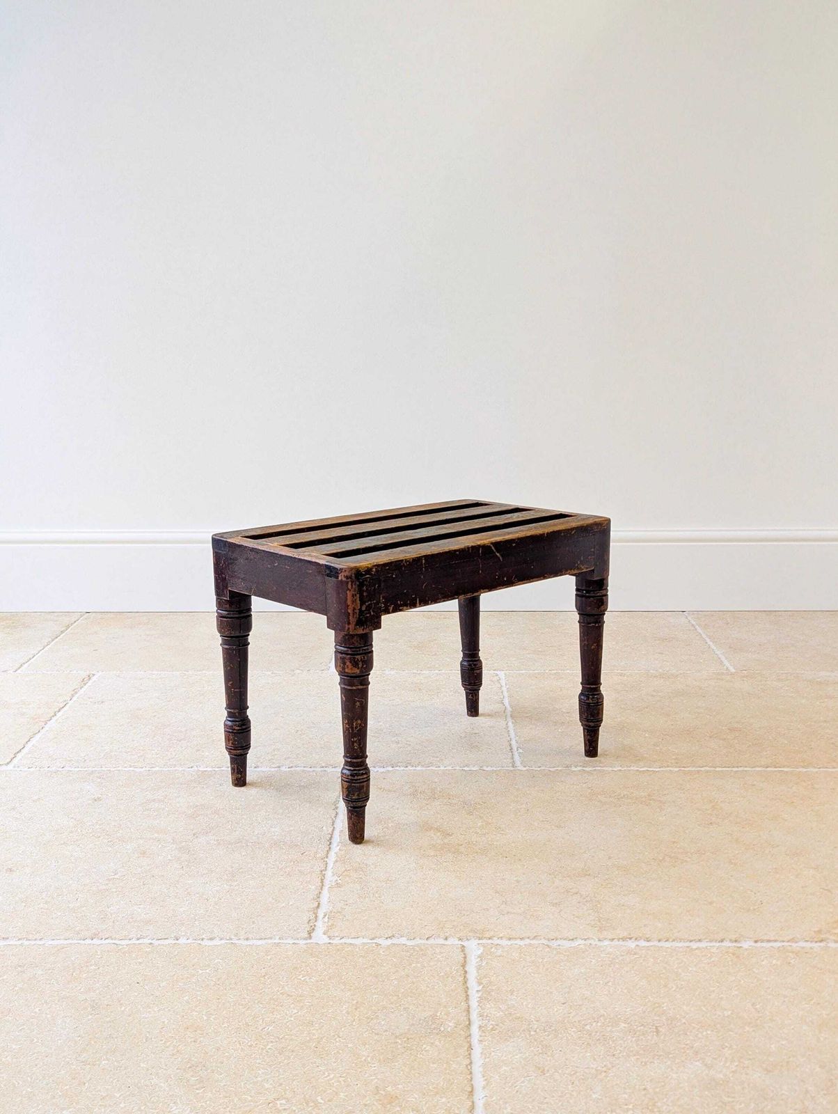 photo vinterior Antique Victorian Beech Luggage Stand By Brown & Lamont C.1870