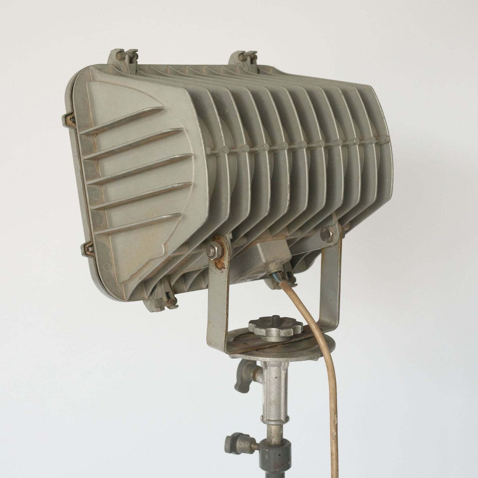 Industriële Driepoot Vloerlamp, Ca. Jaren 1950 photo 427.0