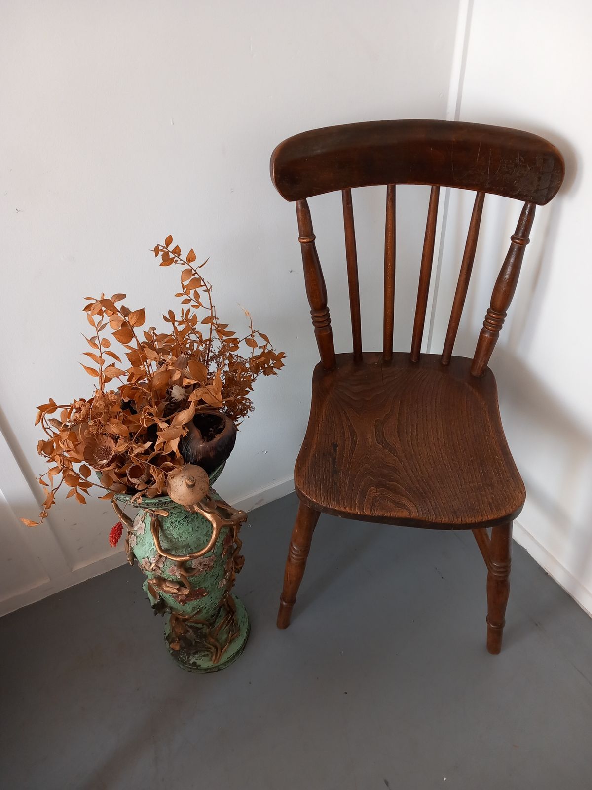 Set Of Four Antique Windsor Dining Chairs photo furniture