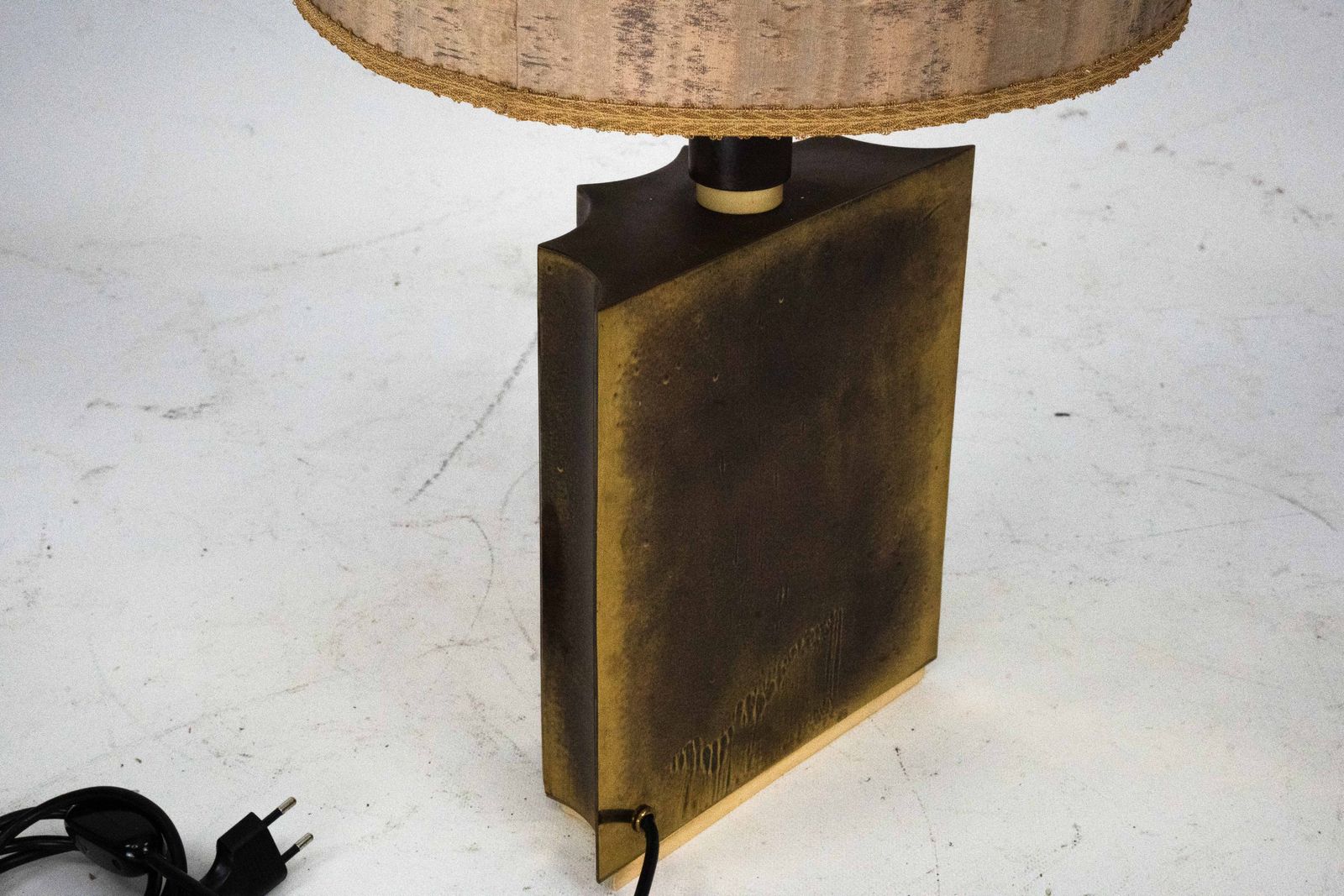 Vintage Brass Table Lamp With Fabric Shade – Original Patina. Italy 1970s photo Lighting