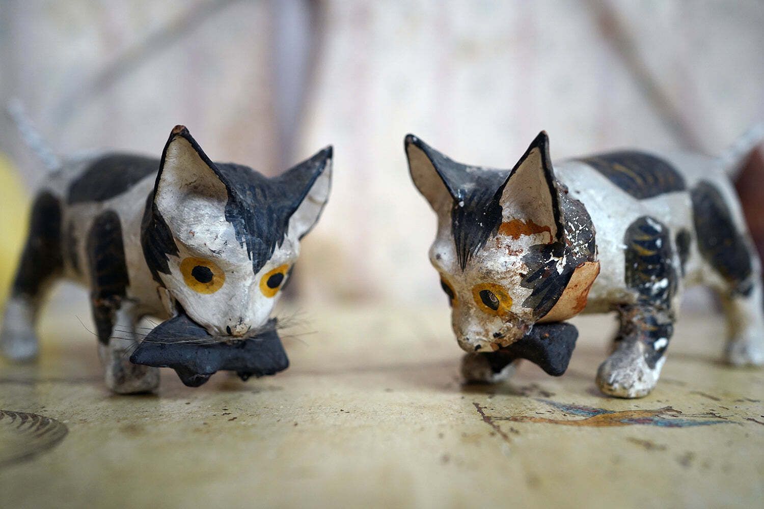 A Rare Pair Of 19thc Papier Mâché Nodding Cats & Mice C.1880 photo vinterior