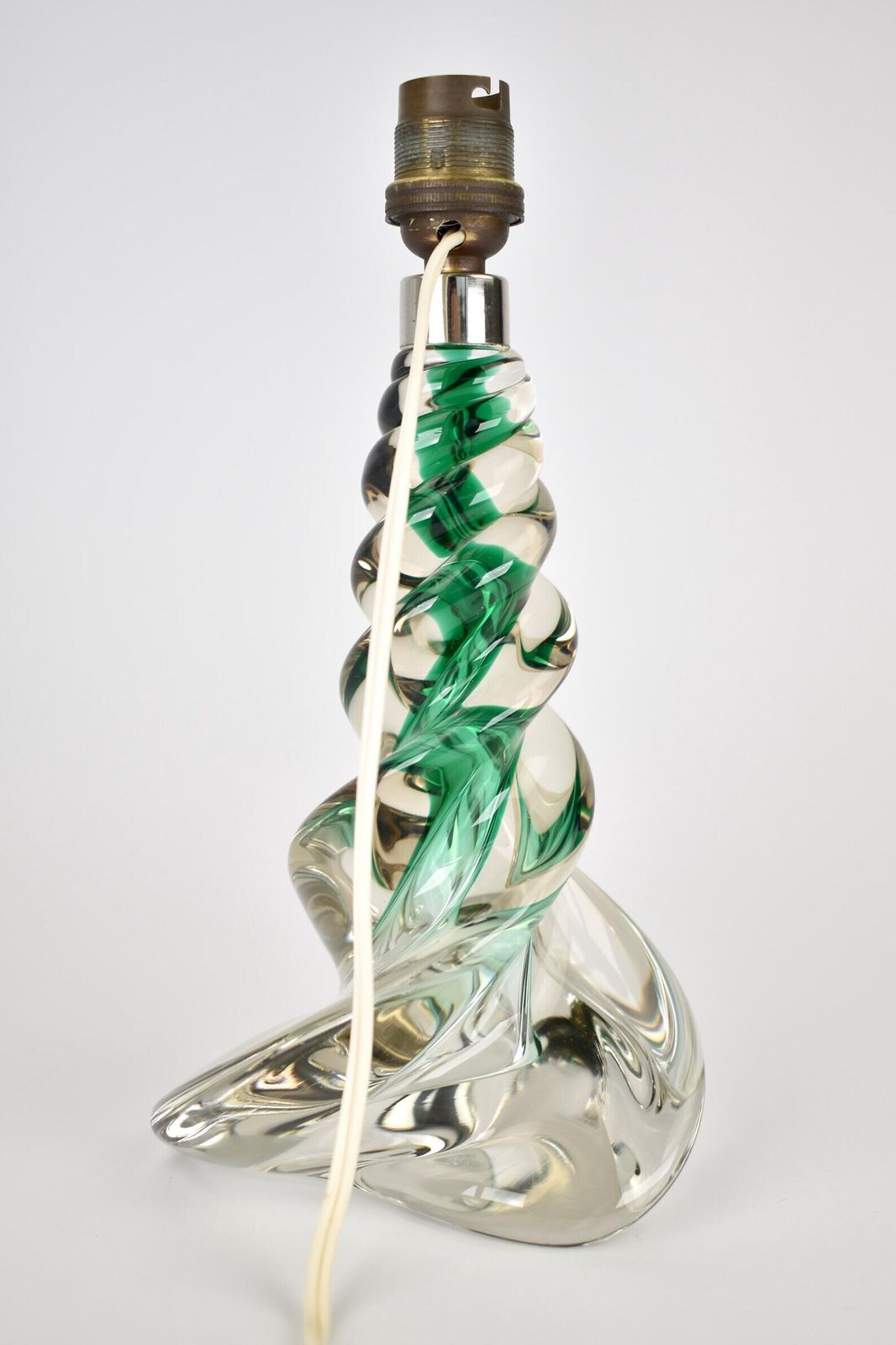 Vintage Frans Kristallen Tafellamp | Mid Century Smaragdgroene Accentlamp Voor Nachtkastje | Gedraaid Loodkristalglas | Val St Lambert Seguso Murano 1950 photo Verlichting