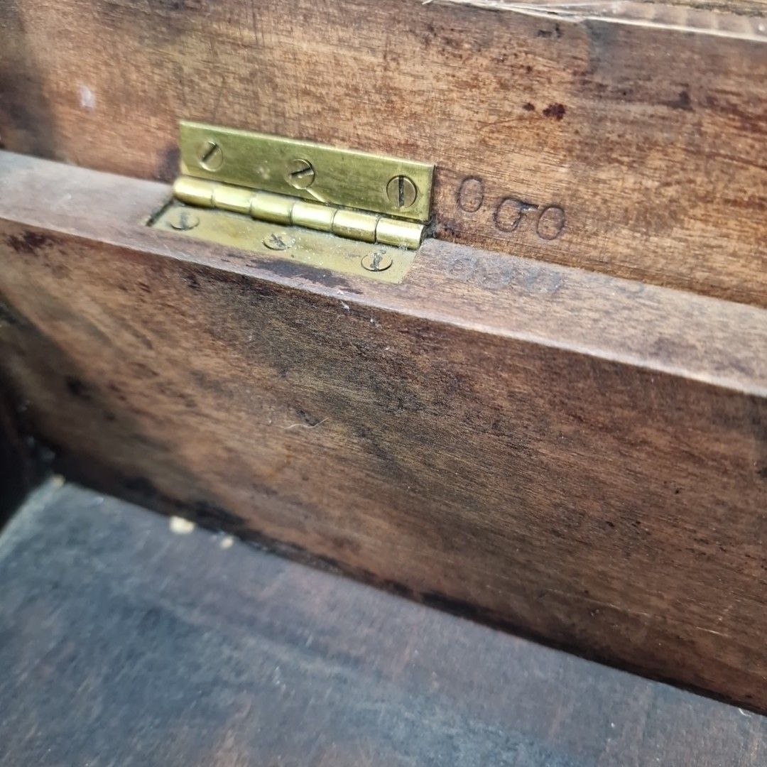 photo furniture Antique Piano Dressing Stool Vintage Turned Wooden Storage Sewing Box Music