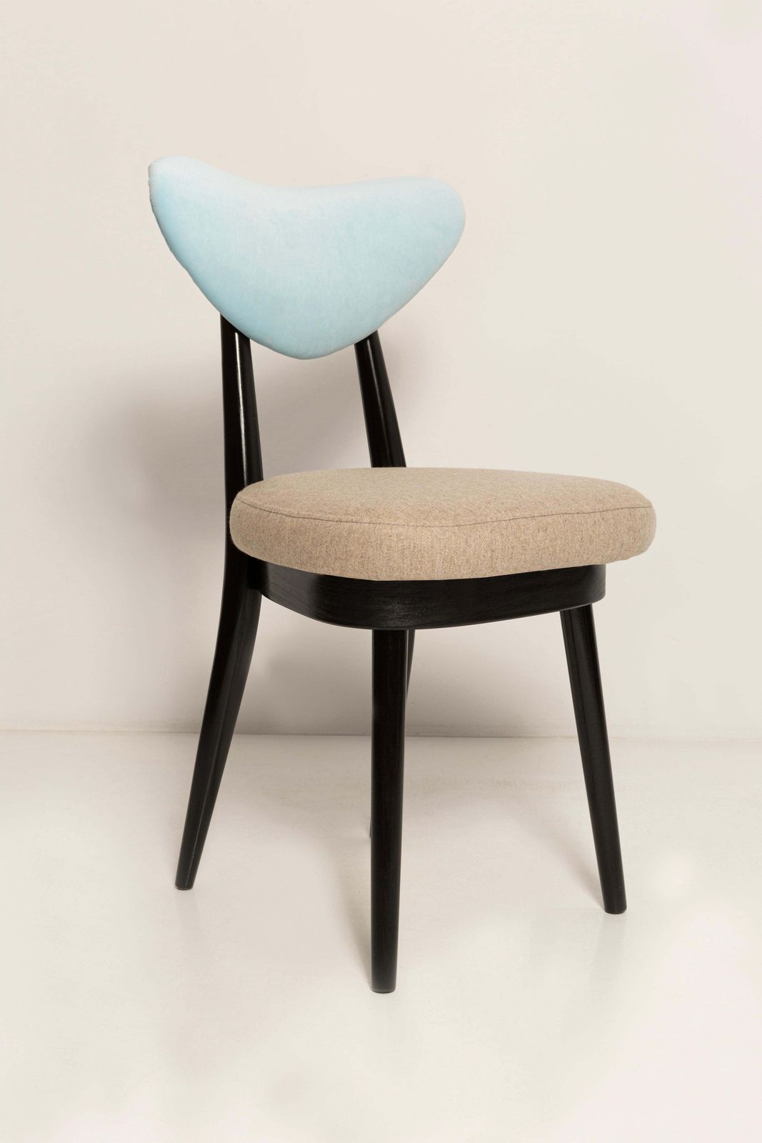 photo furniture Set Of Six Mid Century Beige Green Blue Mixed Wool Heart Chairs, Europe, 1960s