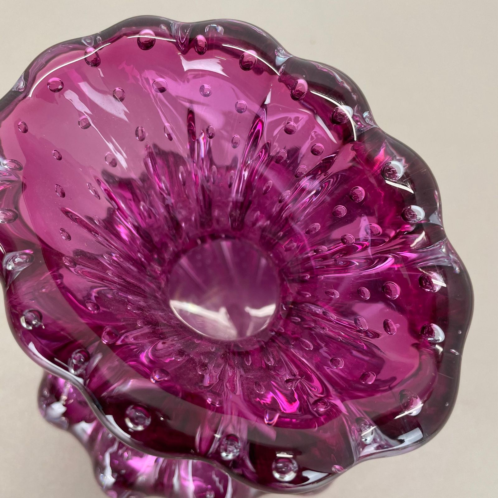 photo vinterior Pink Murano Glass Vase Element Cordonato D'oro By Barovier And Toso, Italy 1970s