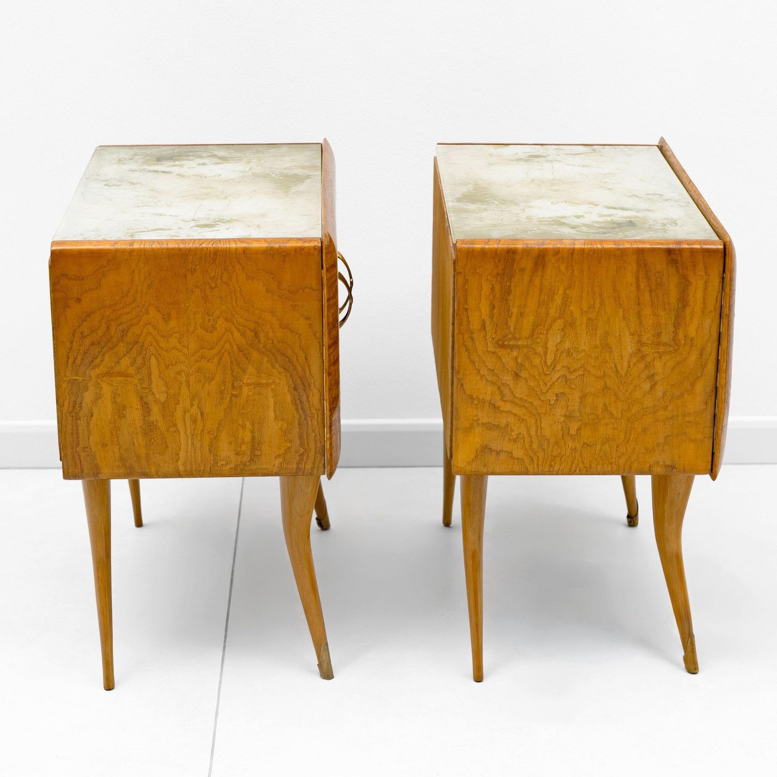 Pair Of Mid Century Style Beech And Chestnut Burl Bedside Tables, 1950s photo vinterior