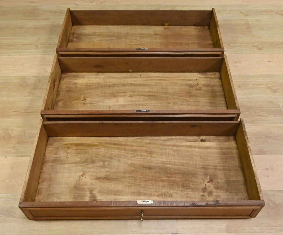 photo vintage Walnut Chest Of Drawers, Louis Philippe Style – 1900