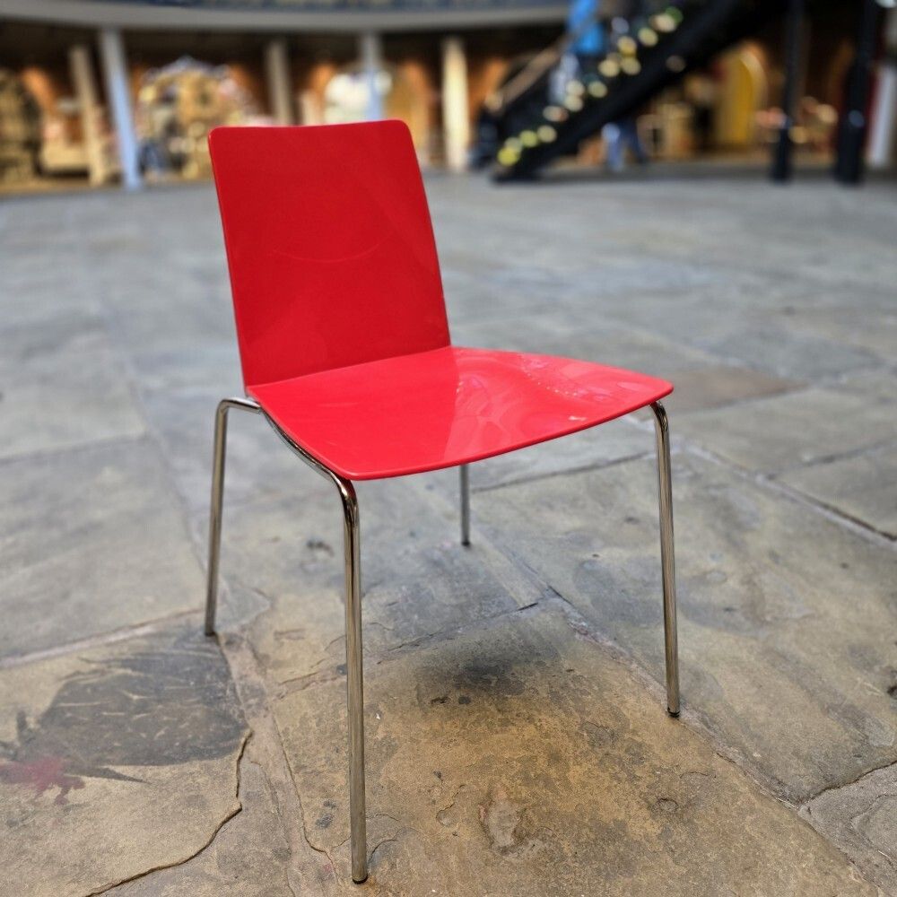 Red Leaf Dining Chairs By Moroso photo vinterior
