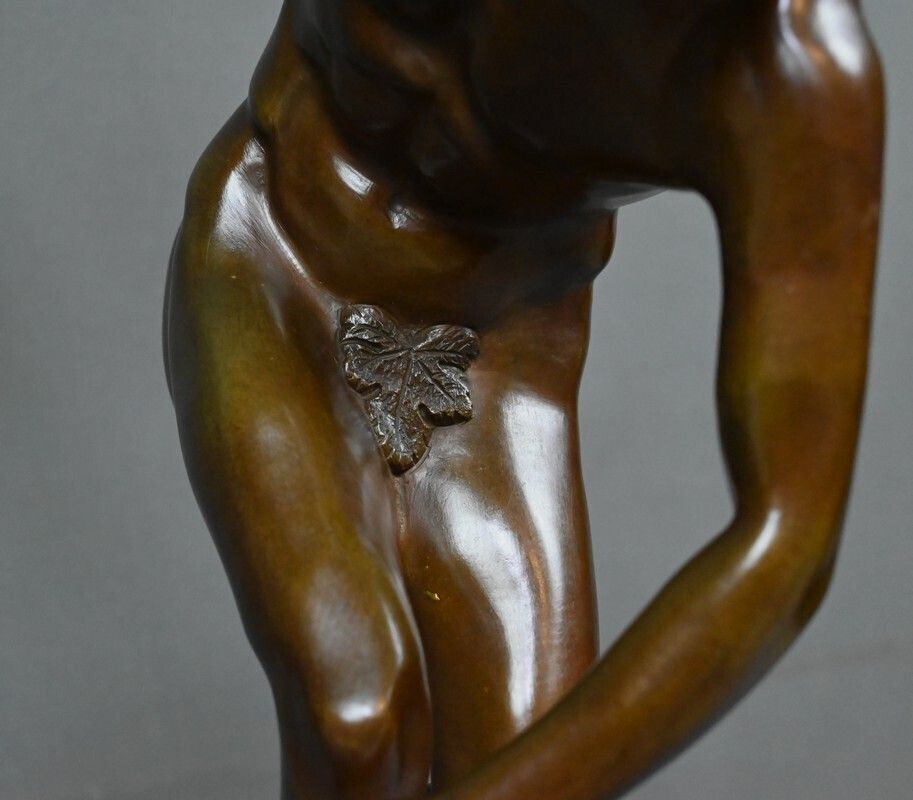 photo vintage Bronze Sculpture "The Discus Thrower" After Myron – Early 20th Century