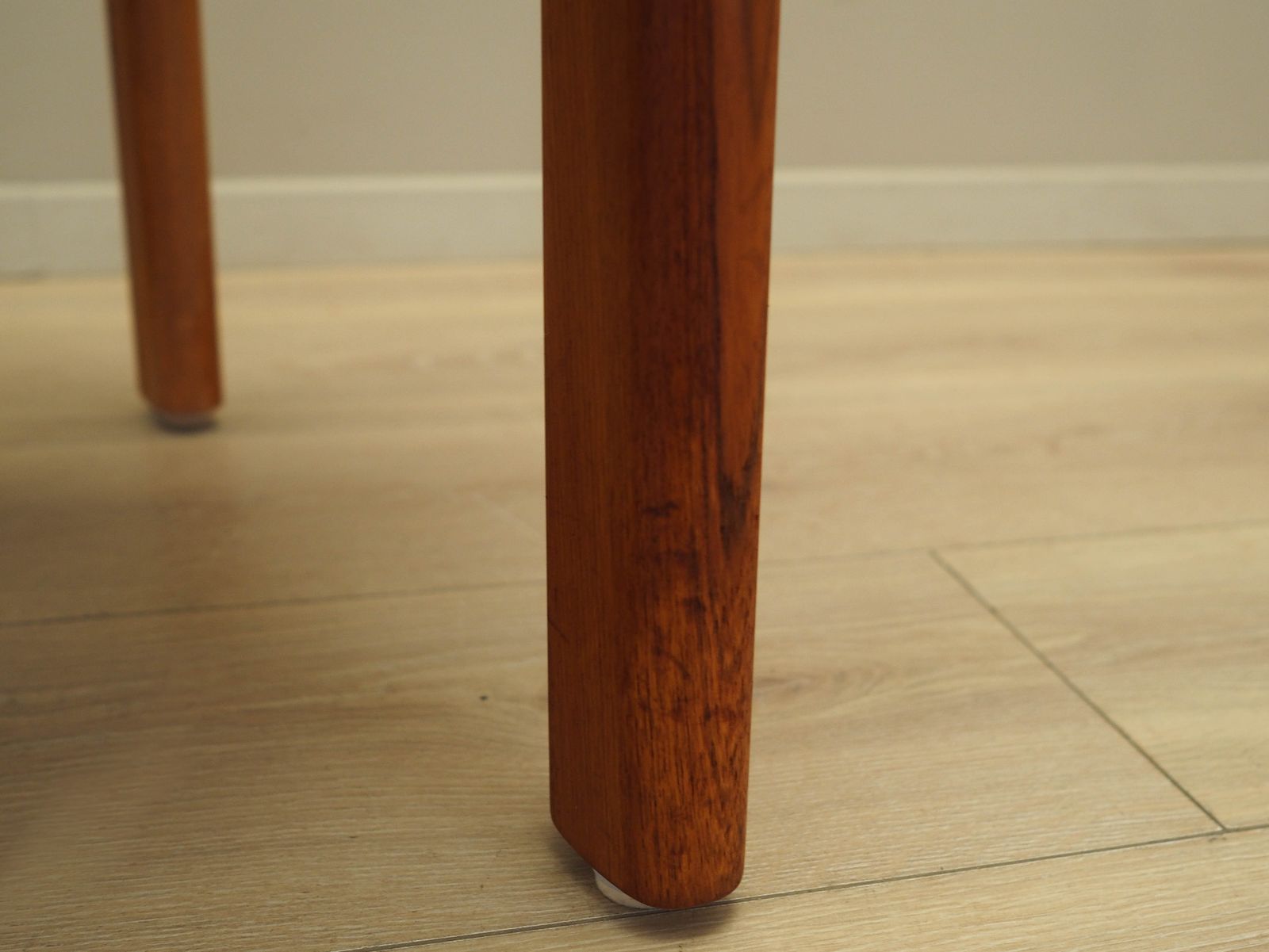 photo buy Set Of Four Teak Chairs Danish Design 1960s Designer Niels Koefoed Manufacturer Glostrup