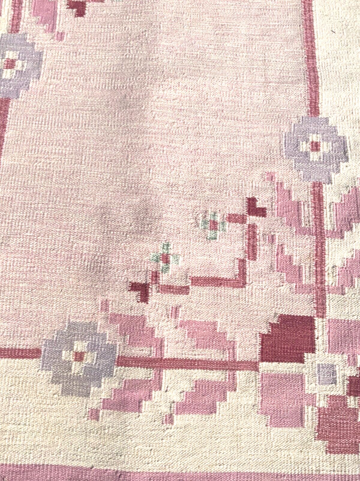 Swedish Pink Wool Rug Flat Weave Kilim Rölakan Rug 1960, Large 200cm X 140 Cm photo vintage