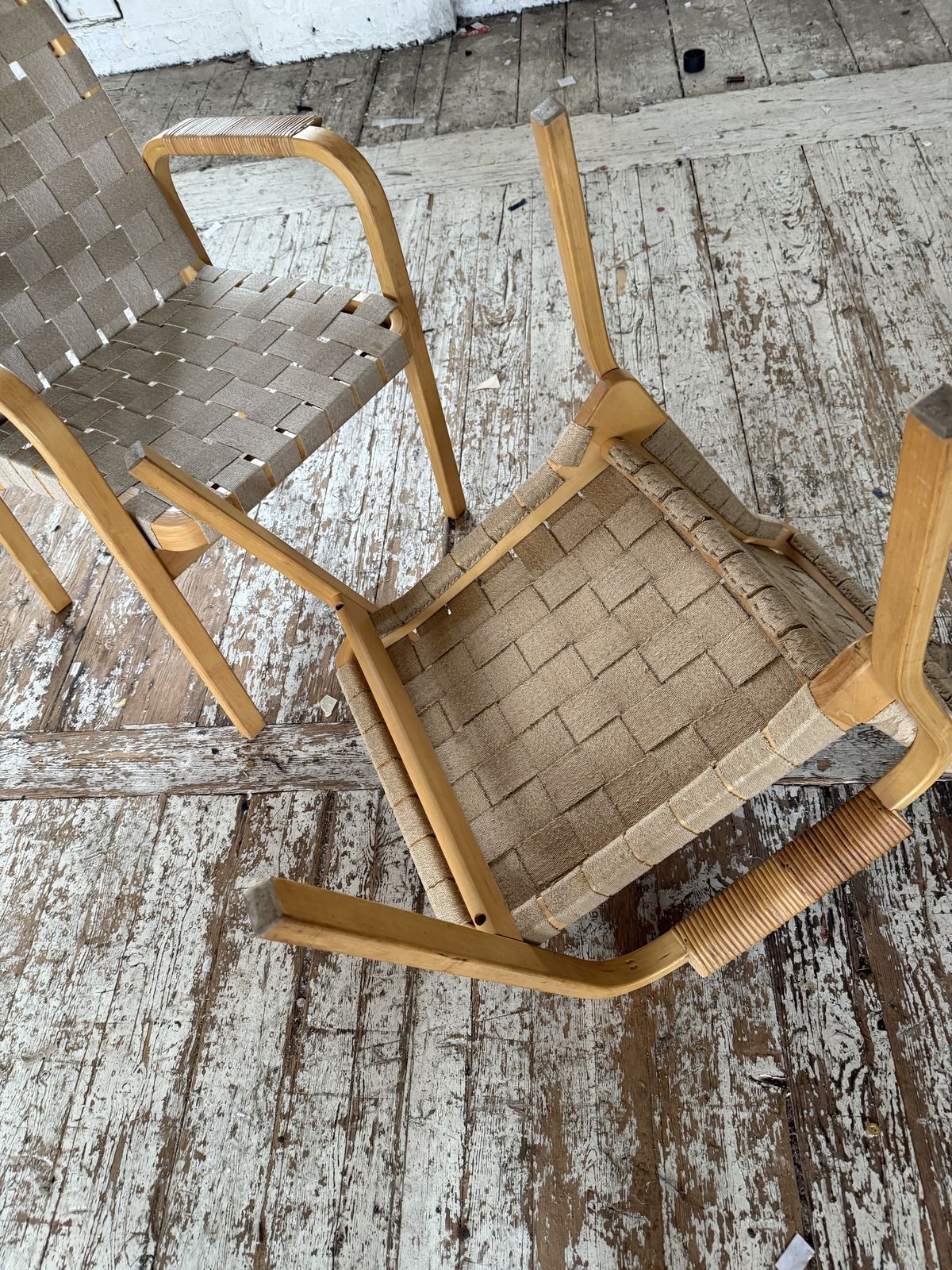 photo furniture Vintage Artek Alvar Aalto Model 43 Chair