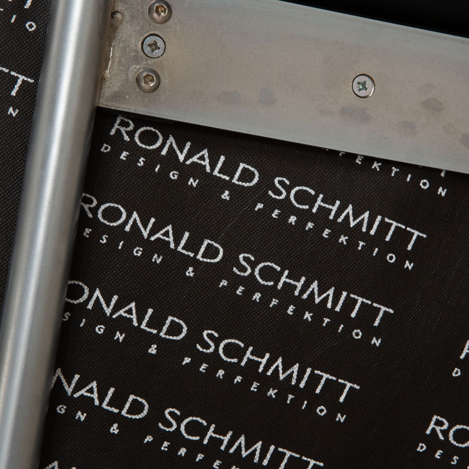 Lot de 6 chaises Ronald Schmitt en cuir, chrome noir, pour salle à manger photo buy