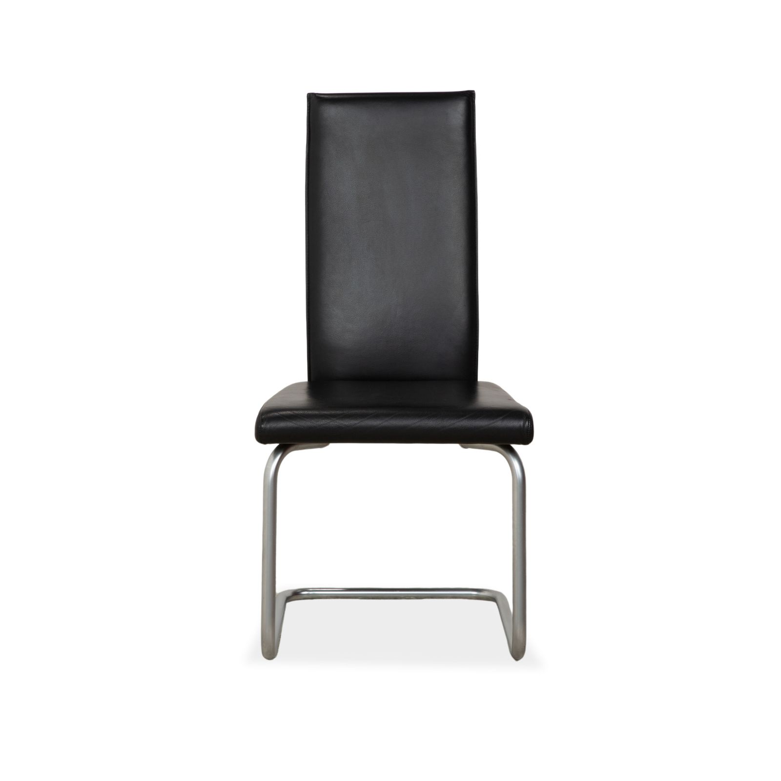 photo furniture Lot de 6 chaises Ronald Schmitt en cuir, chrome noir, pour salle à manger