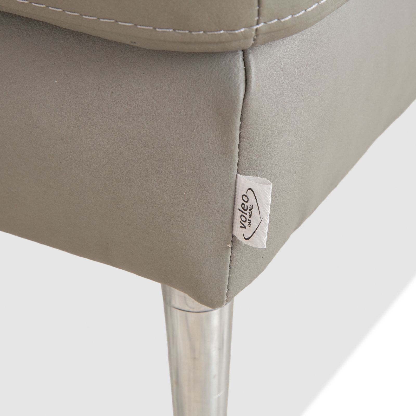 Tabouret Gutmann Factory en cuir gris, pieds chromés photo vinterior