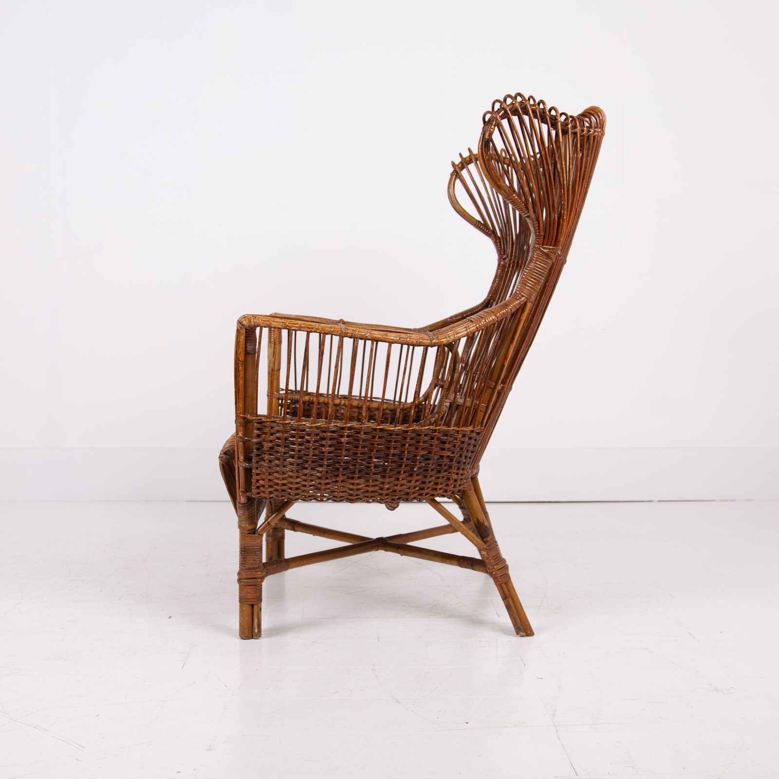 photo vinterior Pair Mid Century Italian Wicker & Bamboo Wingback Armchairs Fratelli Castano Milan C1970
