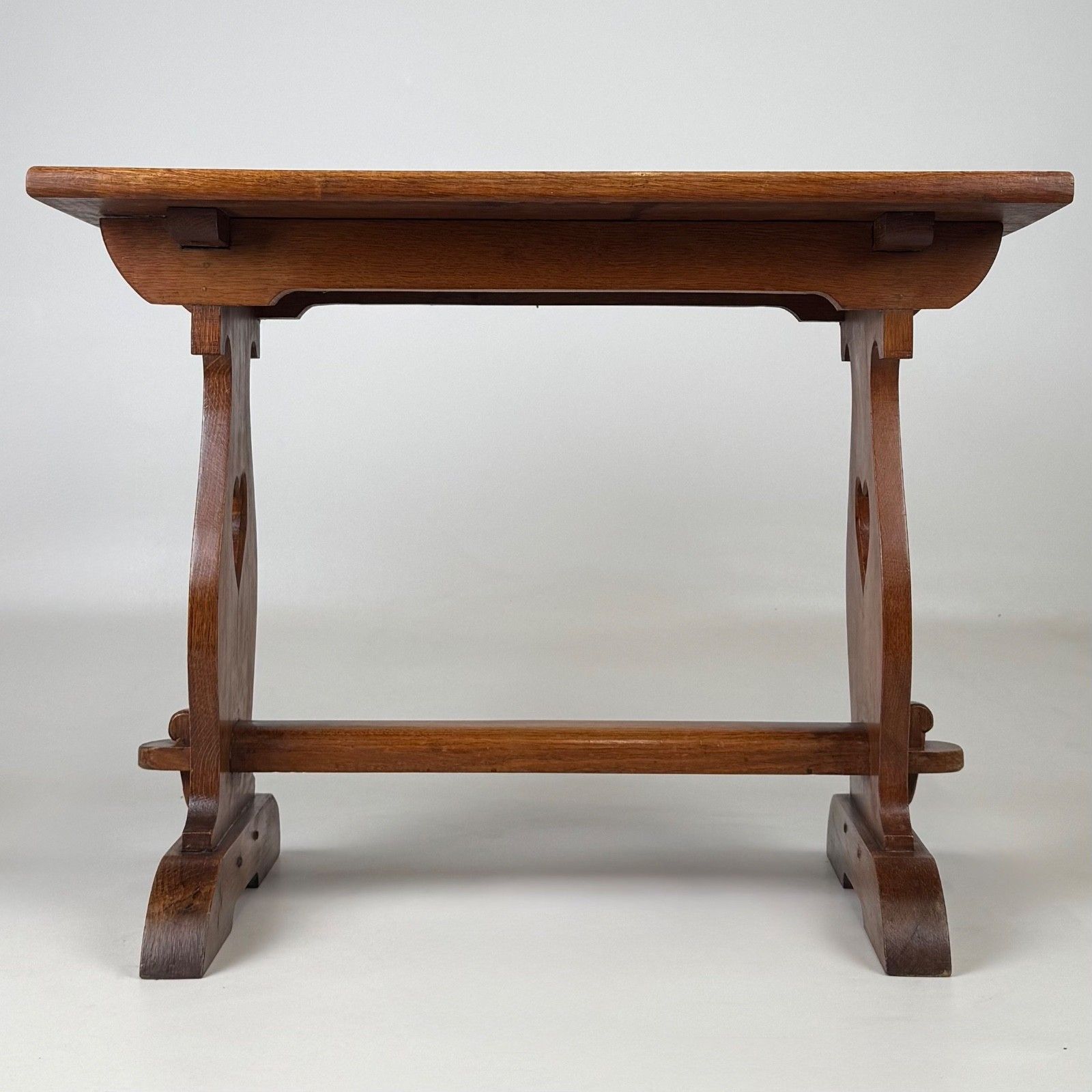 Antique 20th Century Arts & Crafts Coffee Table In Golden Oak