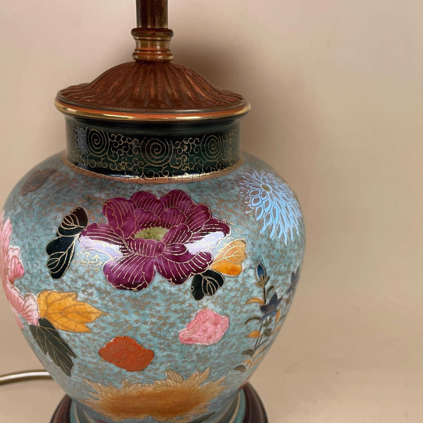 Antique Oriental Ceramic Lamp Light Bedside Table Shade Silk Lampshade Chinese Decor Porcelain Ginger Jar Vase Hand Painted Floral Wood photo Lighting