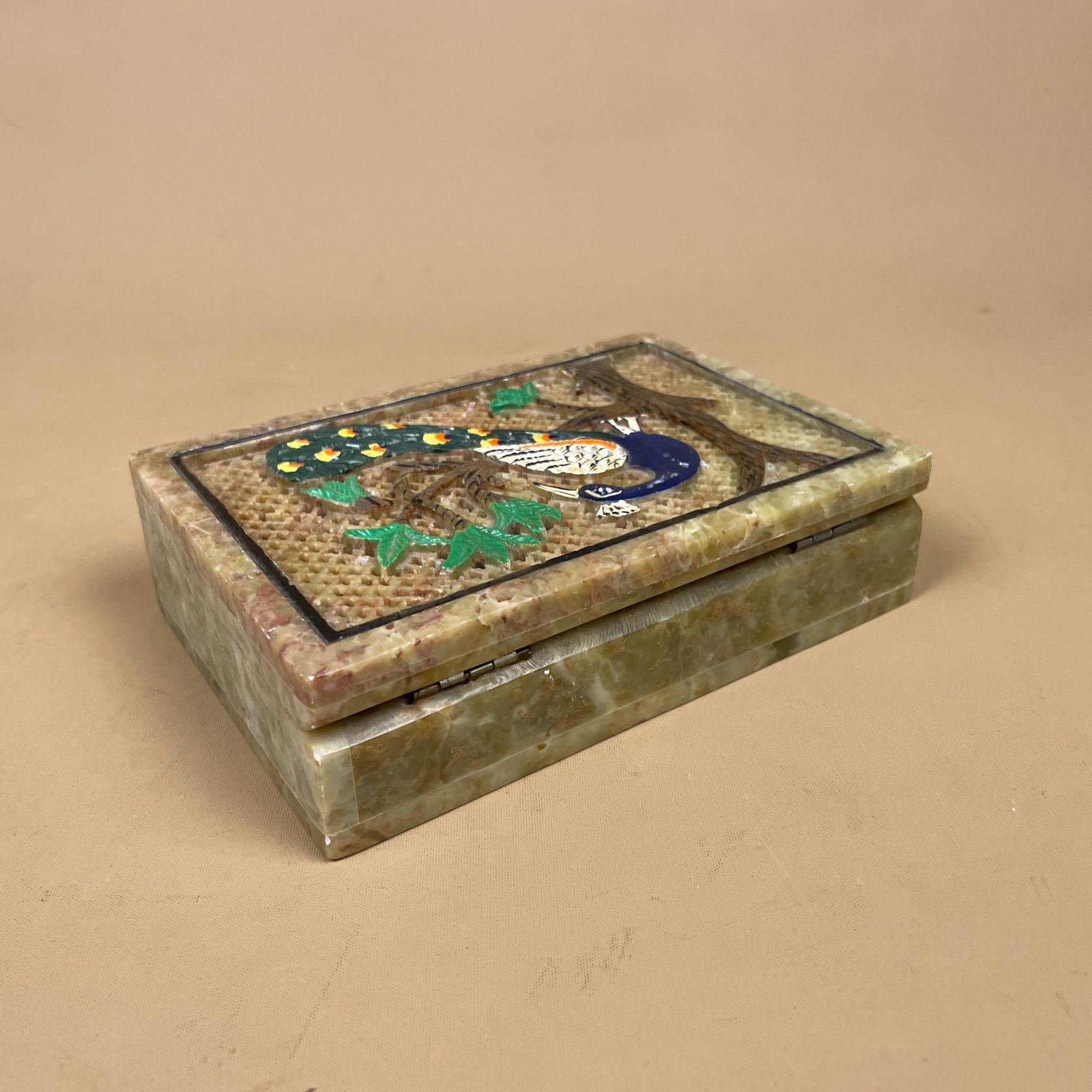 Marble Peacock Trinket Box Hand Painted Indian Onyx Stone Decorative Jewellery Keepsake Box Vintage Oriental Decor Hinged Lid photo vinterior