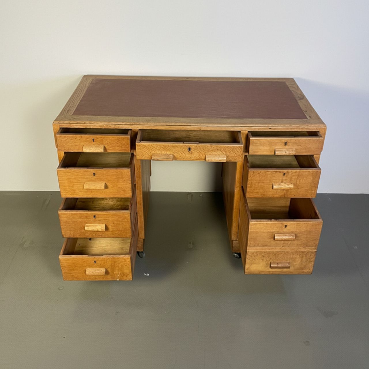 Art Deco Double Pedestal Desk, 1930s photo 818.0