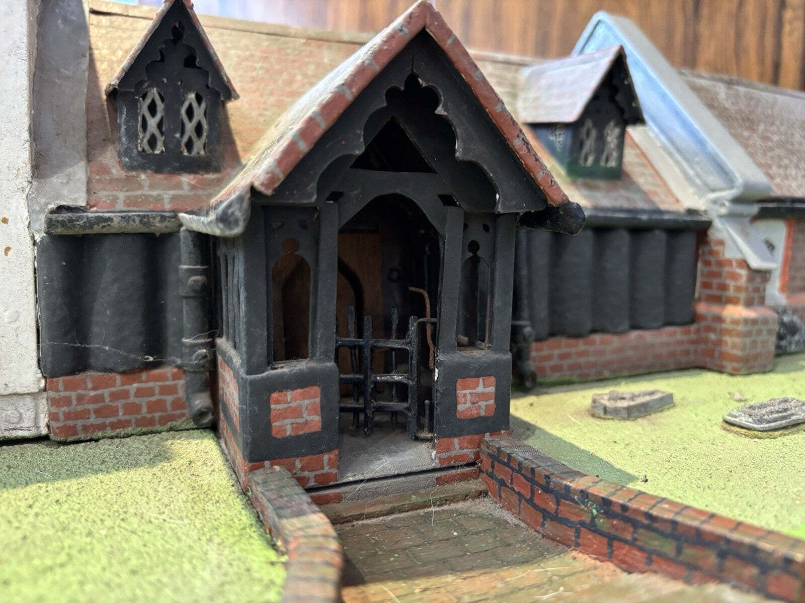 Greensted Church, Ongar, Essex, Large Old Metal & Wooden Scale Model. photo vinterior