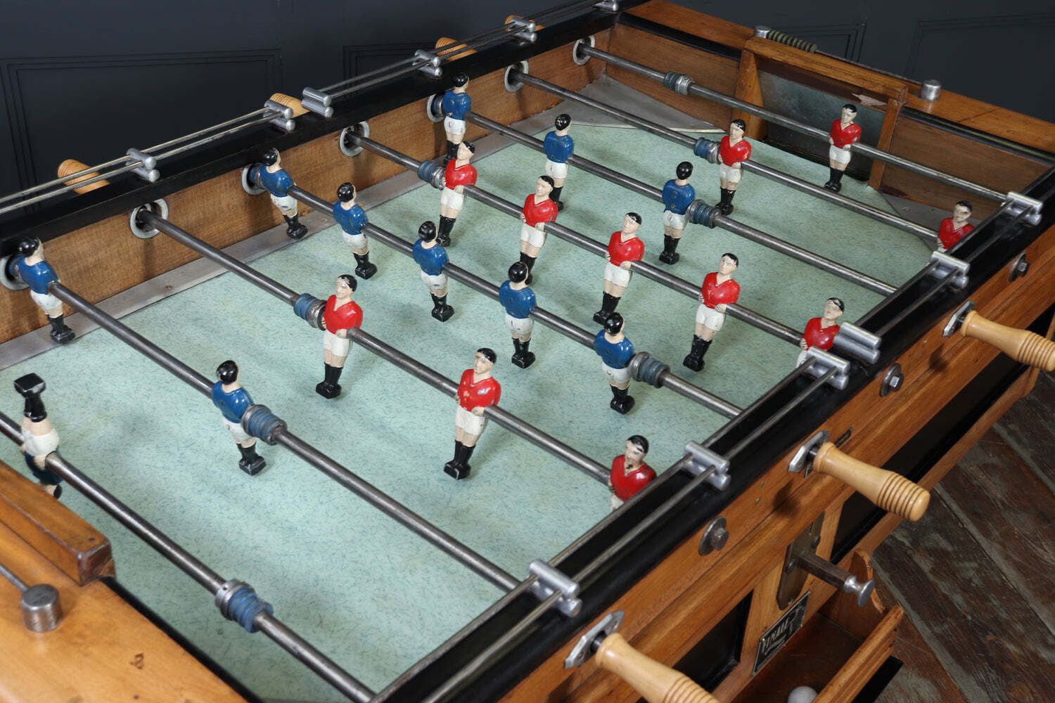 photo vintage French Art Deco ‘Babyfoot’ Table Football Game By Finale