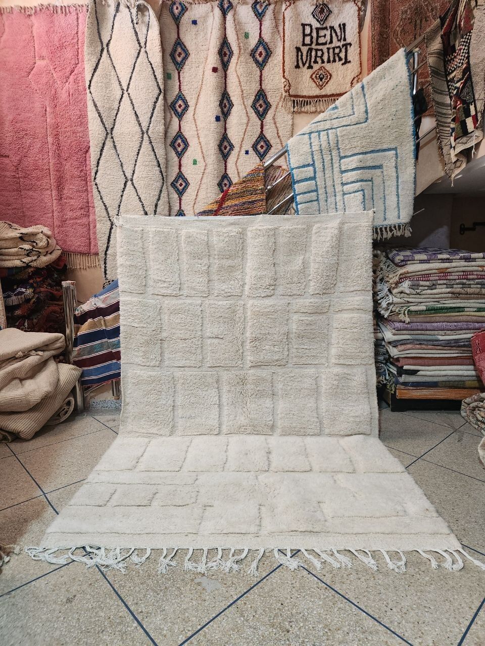 Large Cream Beni Ourain Rug 3x2m Minimalist Moroccan Wool Carpet photo furniture