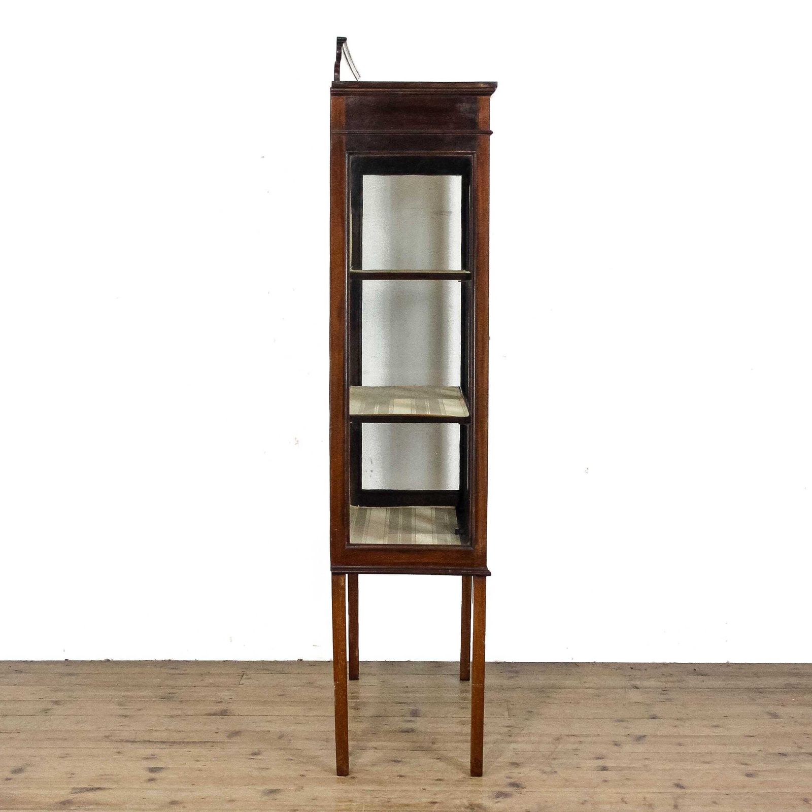Antique Edwardian Mahogany Glass Cabinet | Antiques | Antique Cabinet | Antique Storage | Display Cabinet photo Furniture